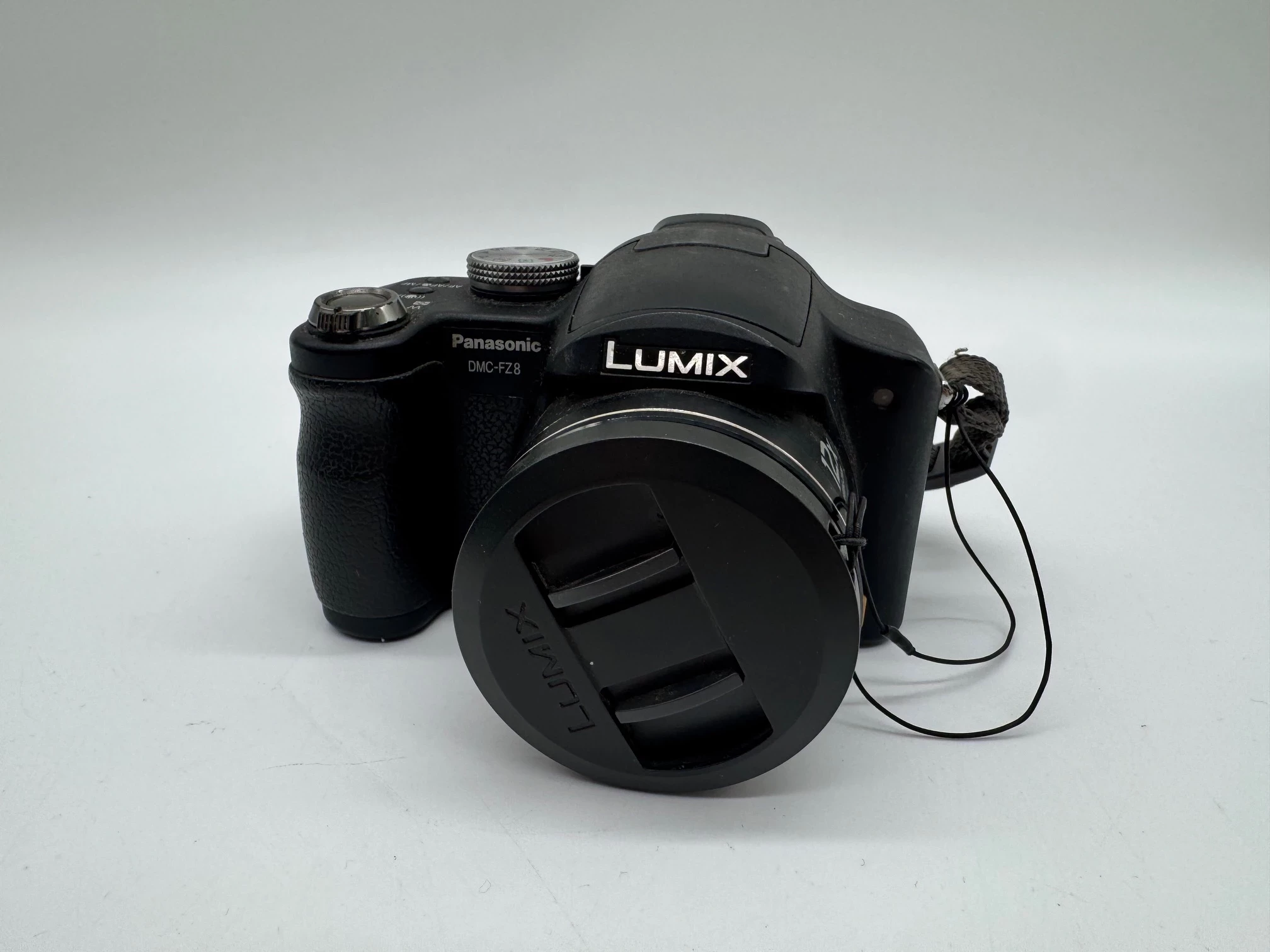 aparat-panasonic-lumix-dmc-fz8-ean-gtin-5025232418992