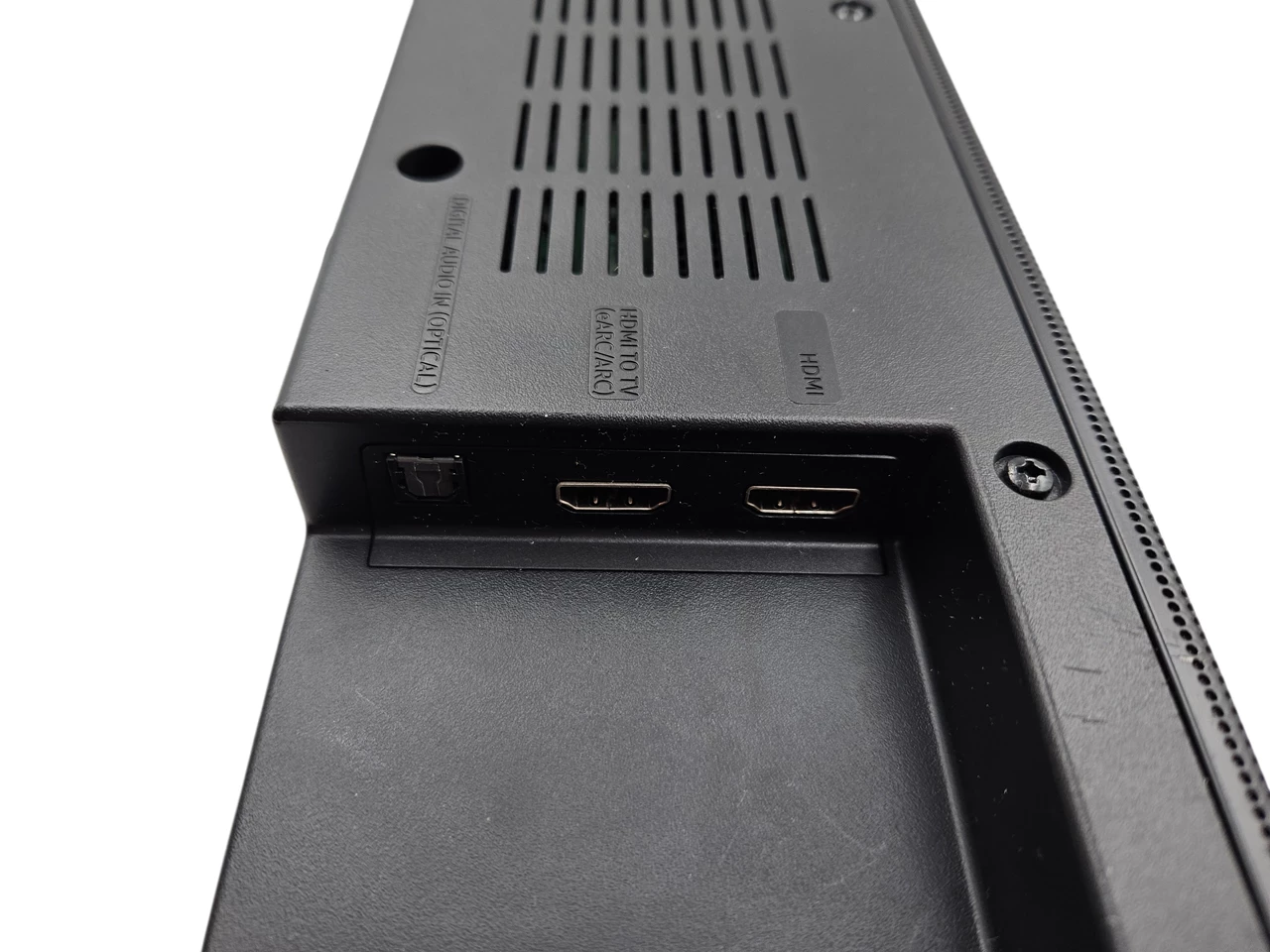 soundbar-samsung-hw-q600b-pilot-200w-bt-stan-11323-2