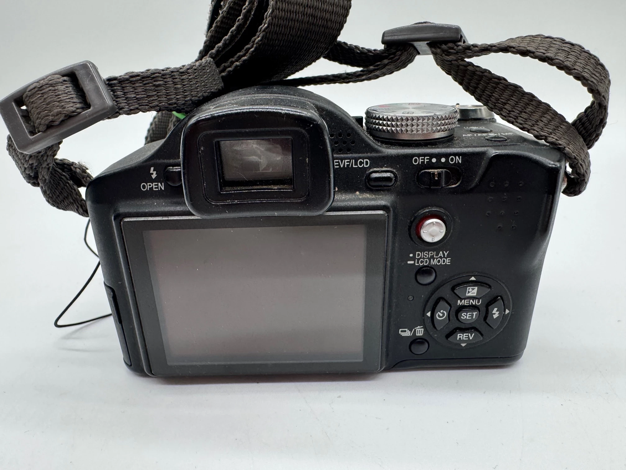 aparat-panasonic-lumix-dmc-fz8-zoom-optyczny-1200