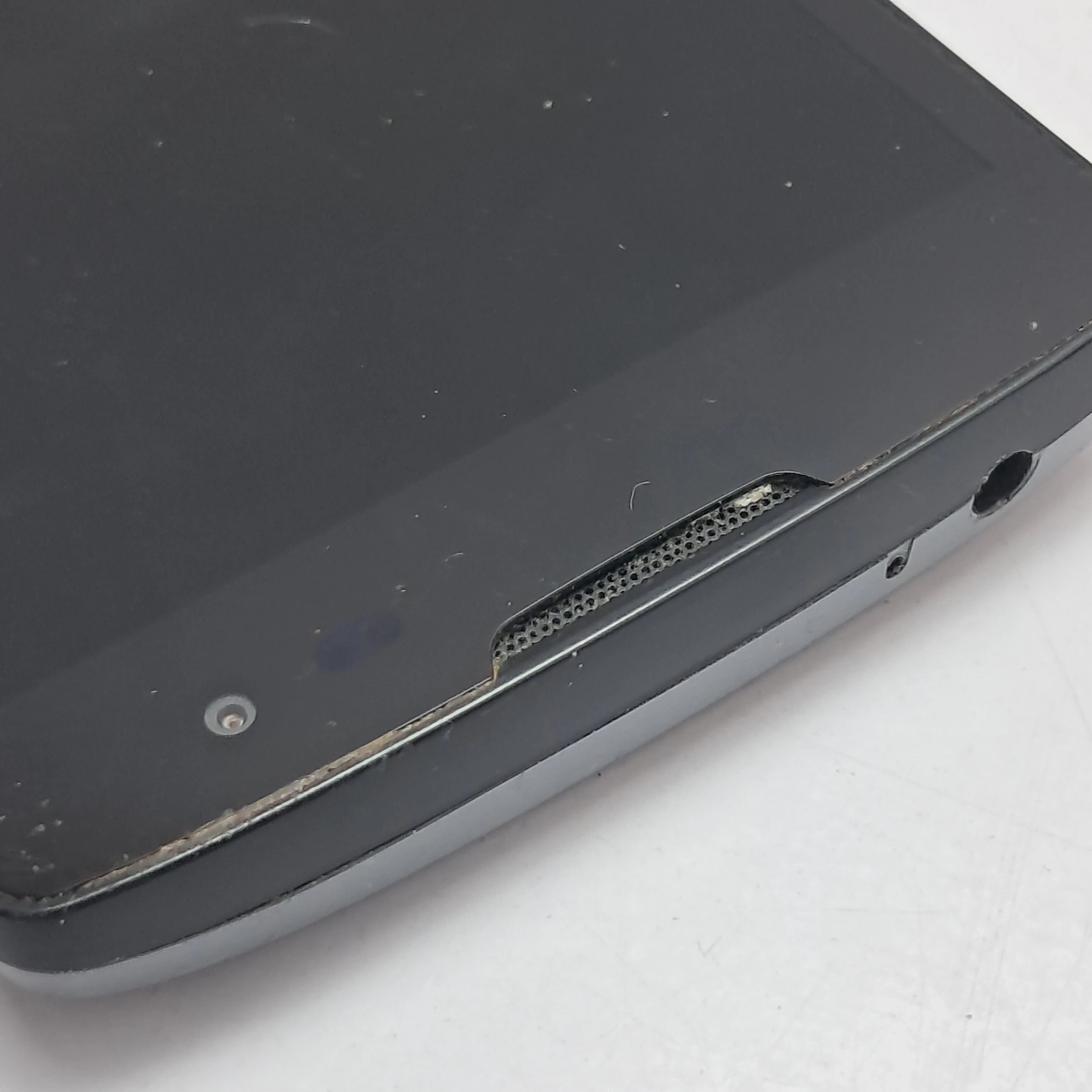 telefon-lg-leon-przekatna-ekranu-450