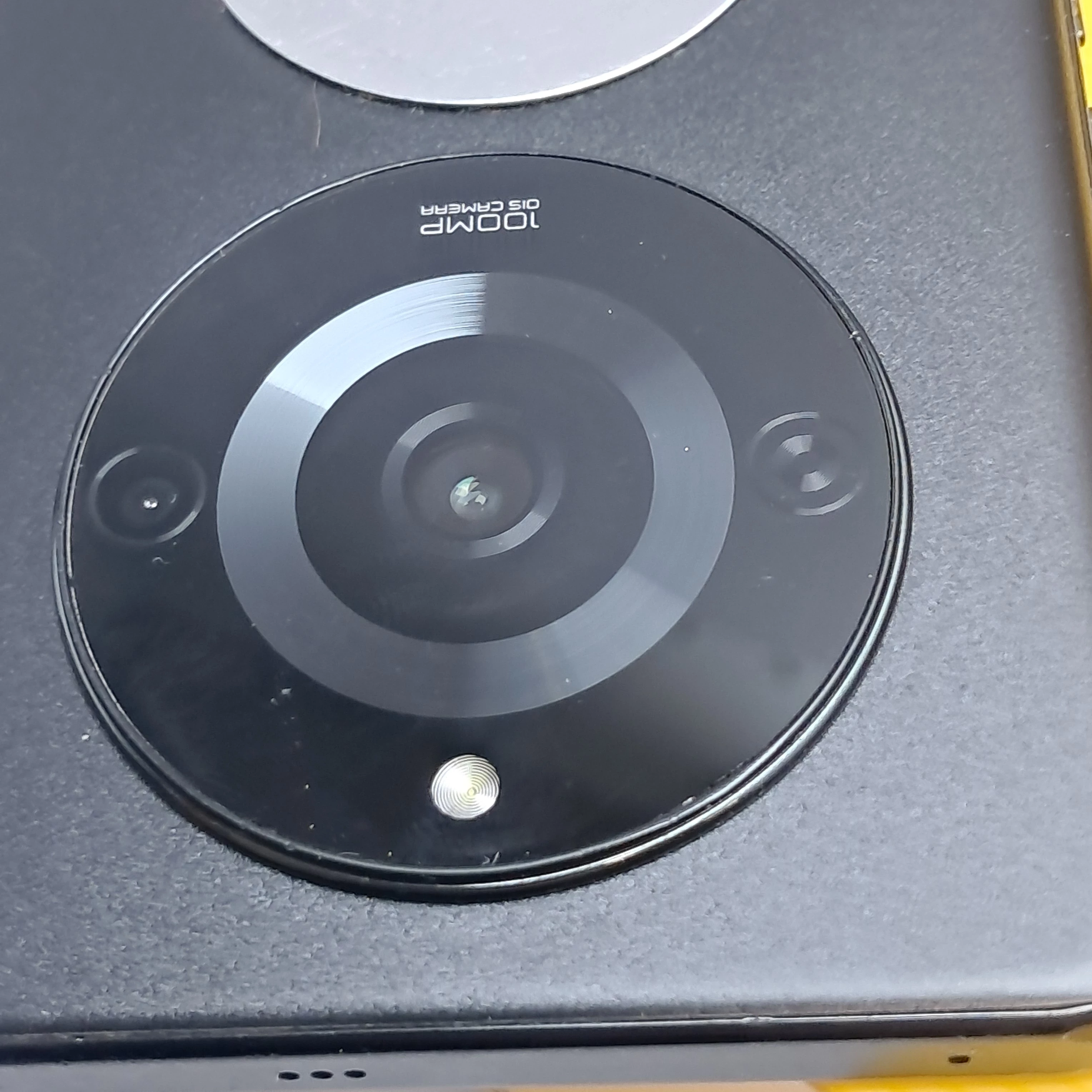 telefon-realme-11-pro-przekatna-ekranu-670