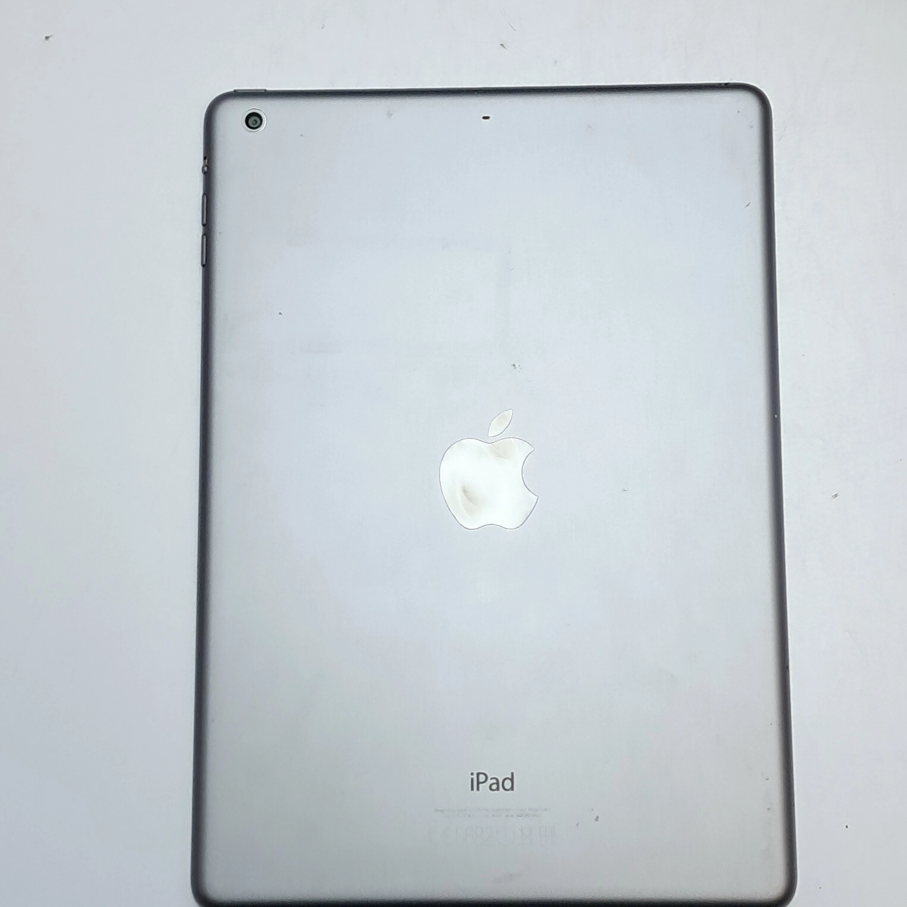 tablet-apple-ipad-air-97-1-gb-16-gb-srebrny-przekatna-ekranu-970