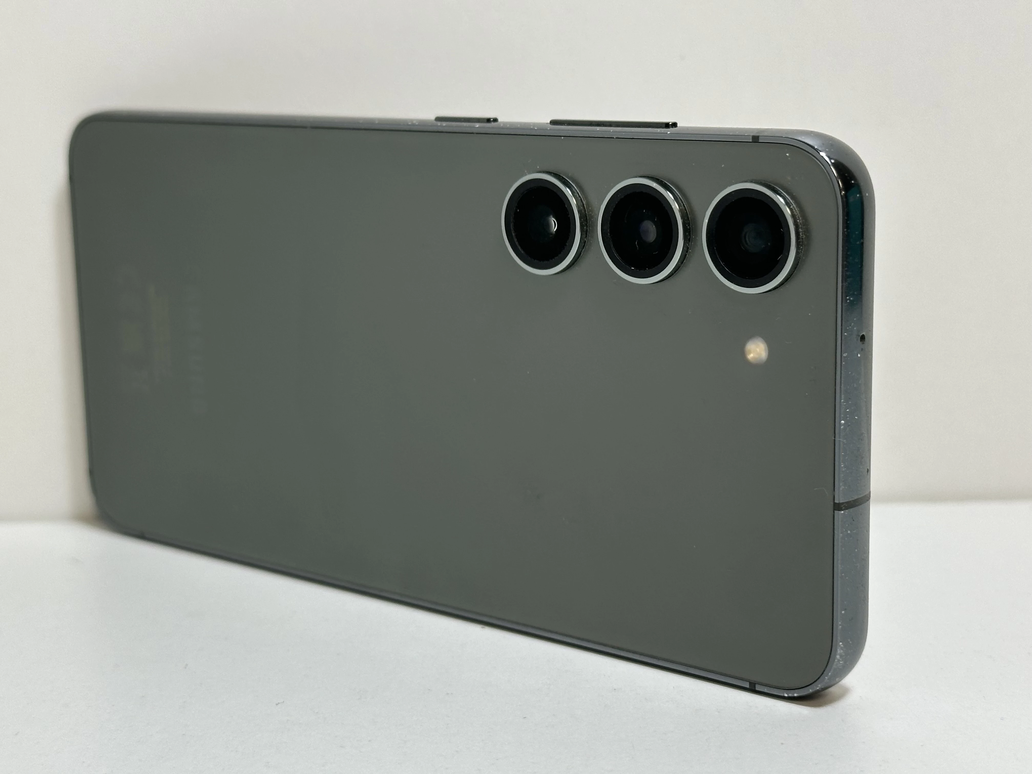 smartfon-samsung-galaxy-s23-8gb128gb-wartookazja-kod-producenta-sm-s911bzgdeue