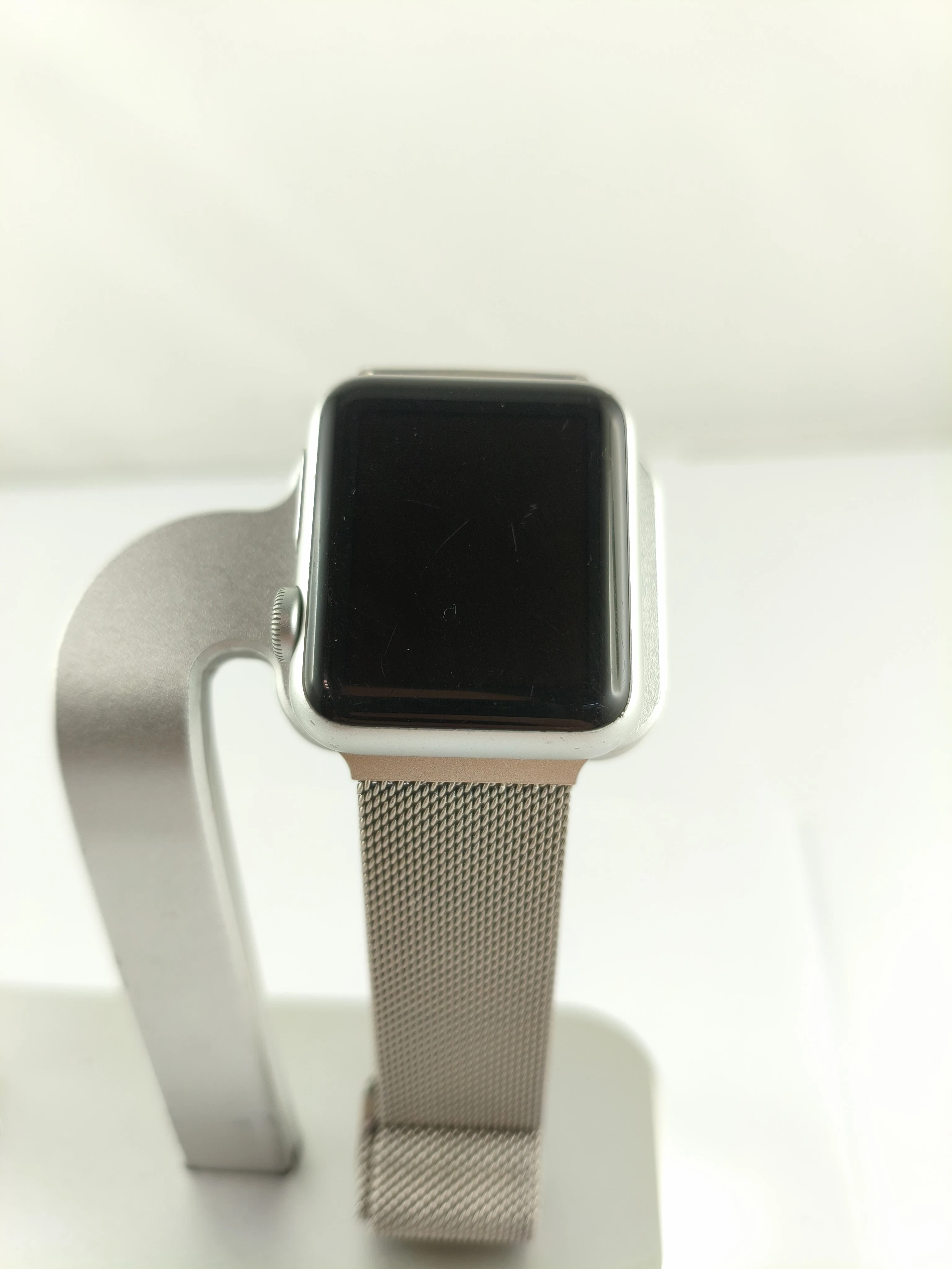 apple-watch-gen-3-ladowarka-stan-11323-2