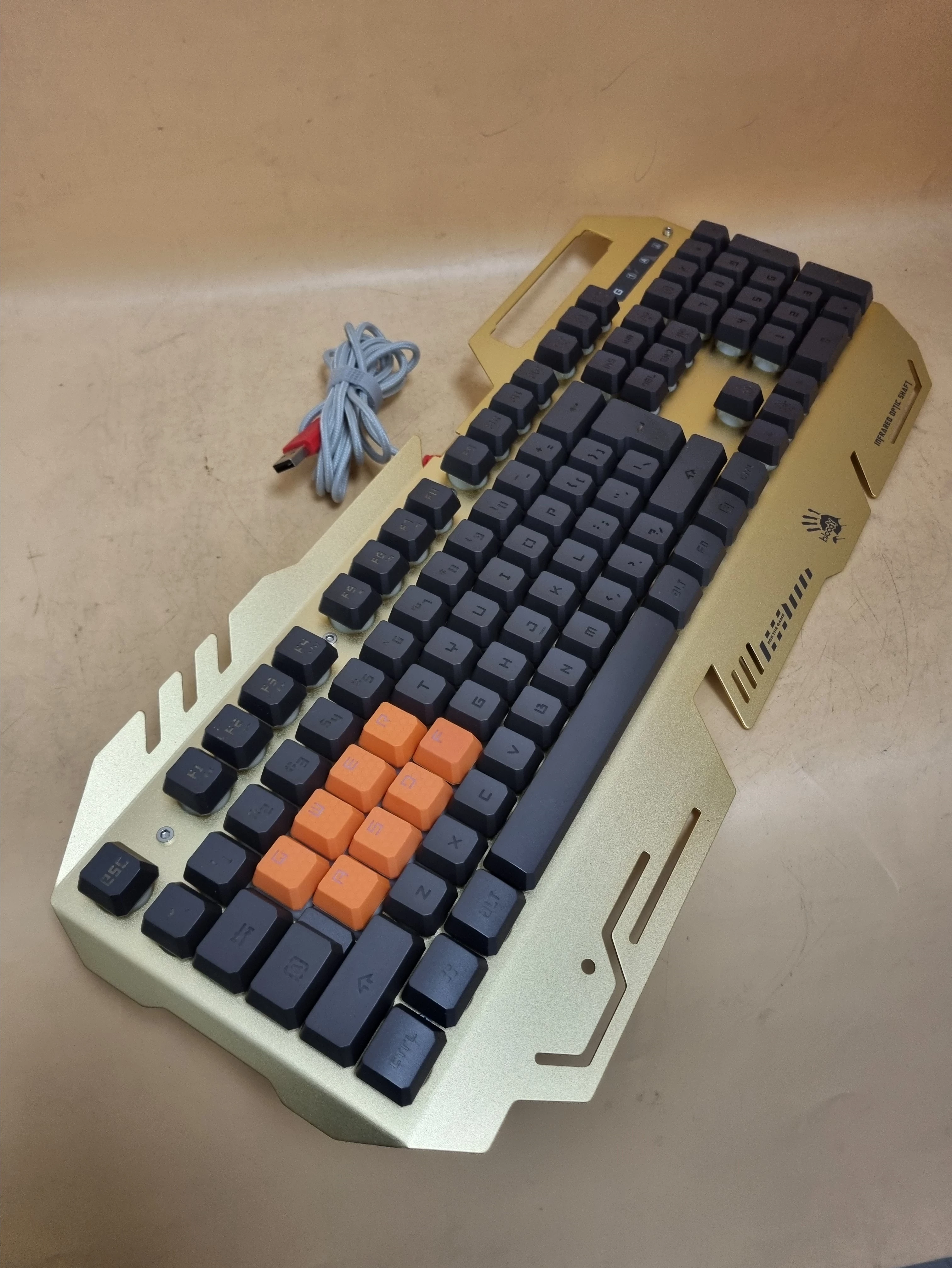 klawiatura-bloody-b41-8-model-b140n