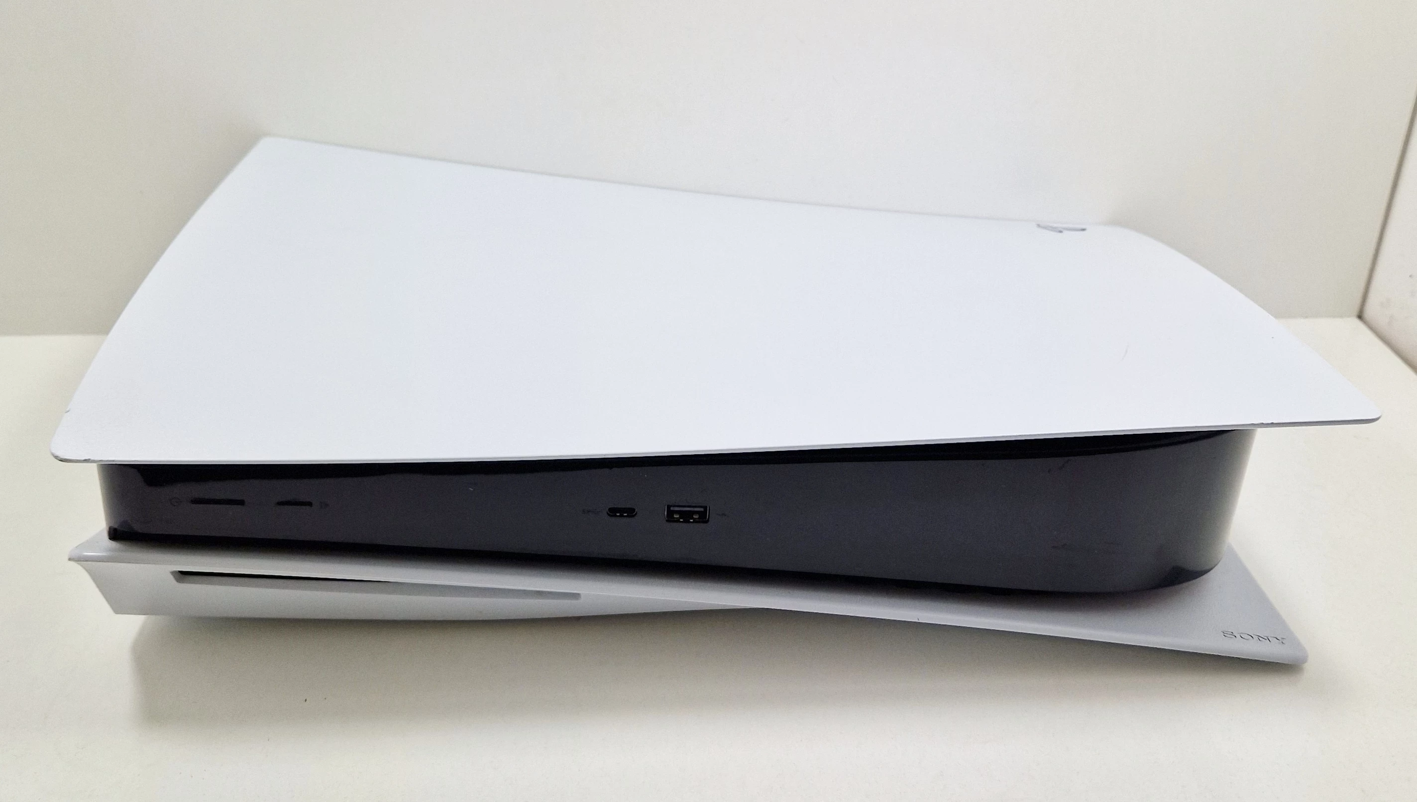 konsola-sony-playstation-5-cfi-1016a-ean-gtin-0711719396406