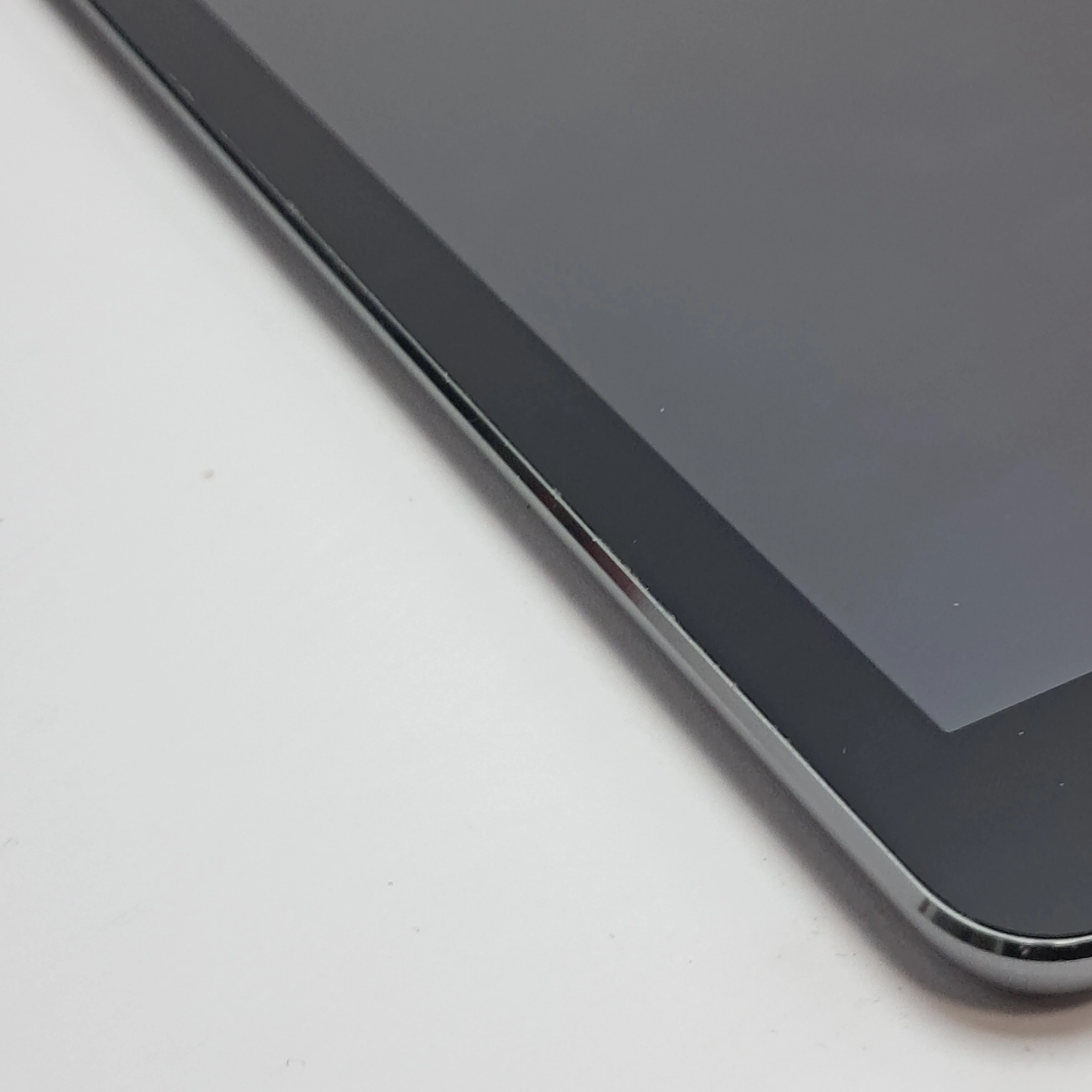 tablet-apple-ipad-air-97-1-gb-16-gb-srebrny-ean-gtin-888462098809