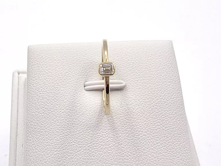 zloty-pierscionek-z-brylantem-011ct-585-148g-r15-kamien-17088-128