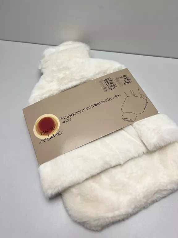 termofor-bialy-pluszowy-gumowy-w-sweterku-duzy-ogrzewacz-na-wode-175l-wroclawska-80-legnica