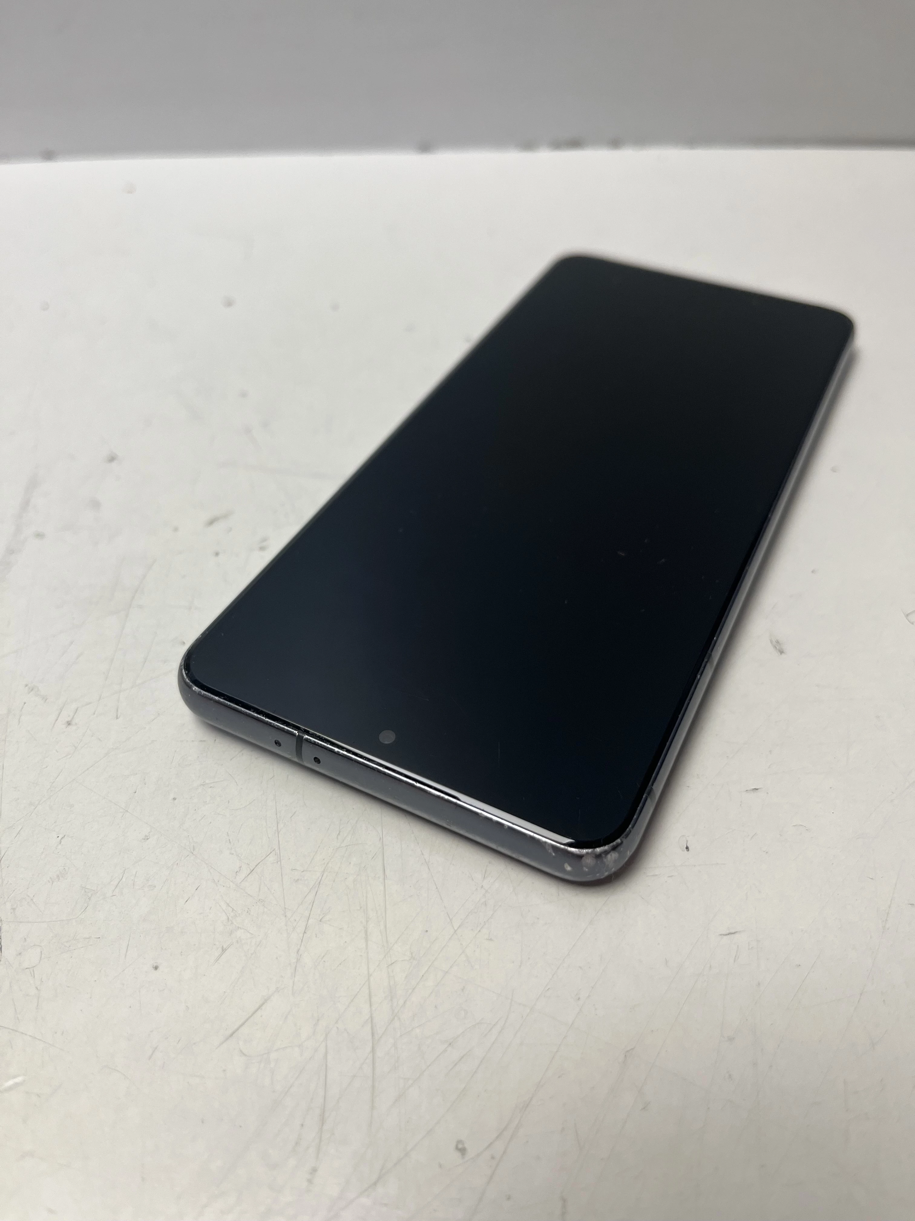 telefon-samsung-galaxy-s21-5g-8128gb-przekatna-ekranu-620