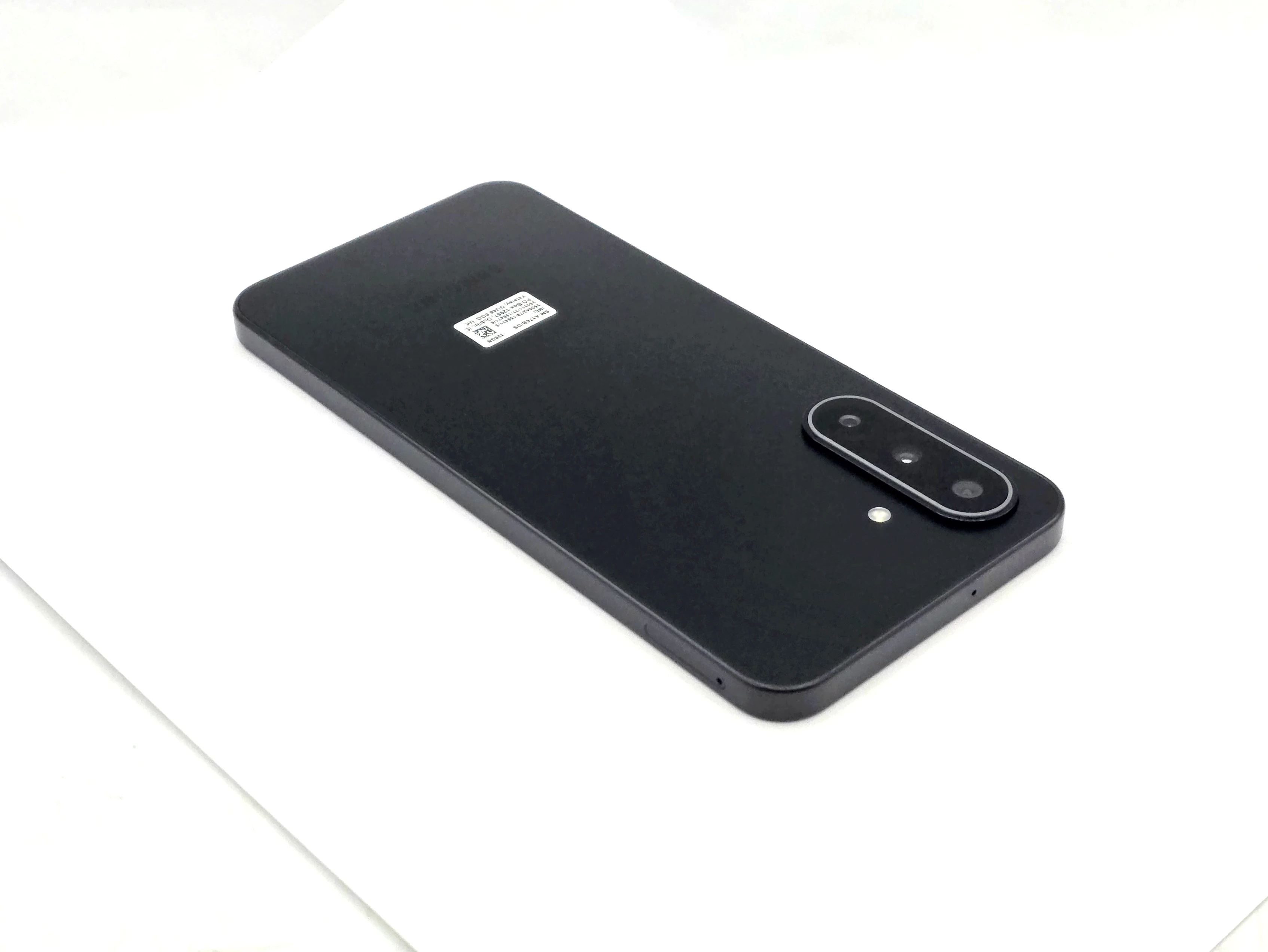 samsung-galaxy-a17-5g-4128gb-czarny-system-operacyjny-4388-1