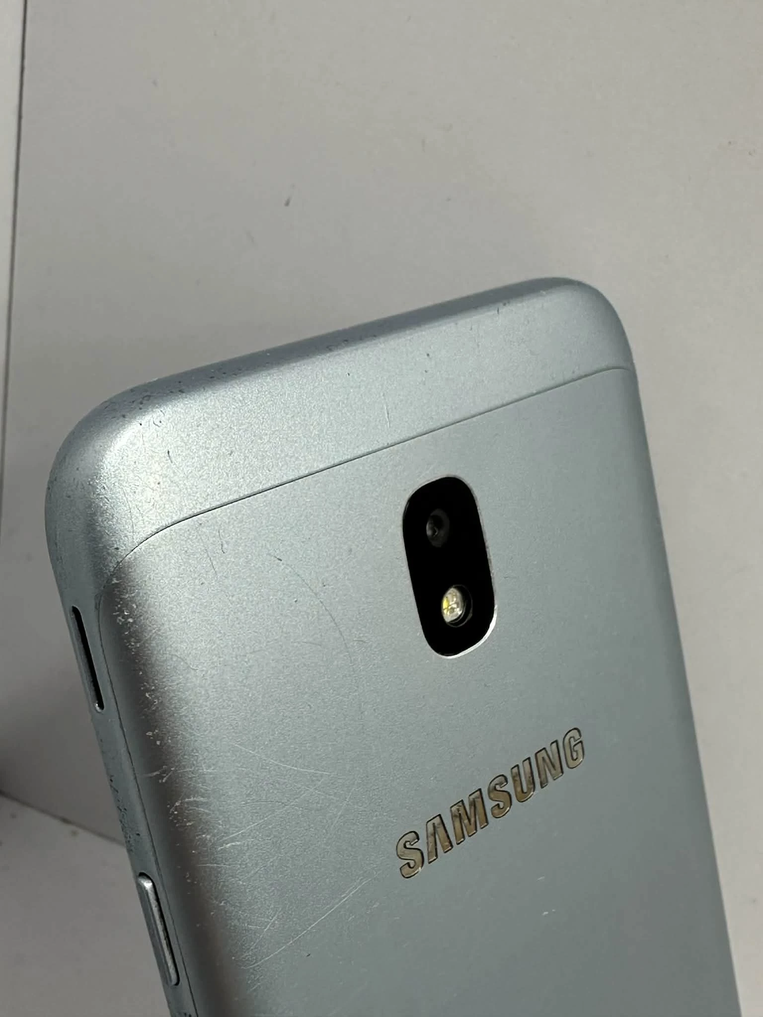 telefon-samsung-galaxy-j3-kod-producenta-sm-j330fds