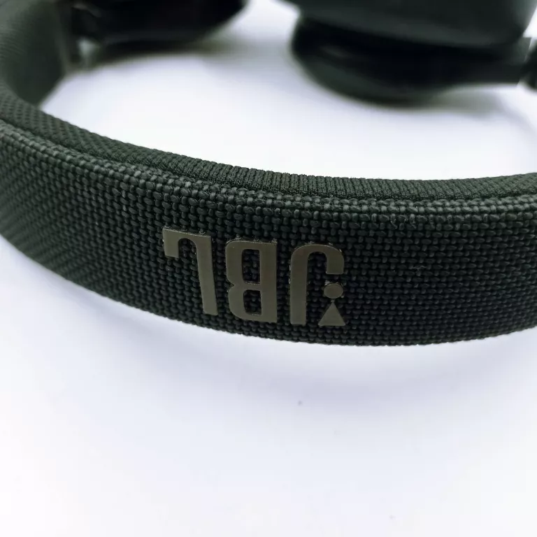 sluchawki-nauszne-jbl-live-650btnc-kolor-dominujacy-129357-3