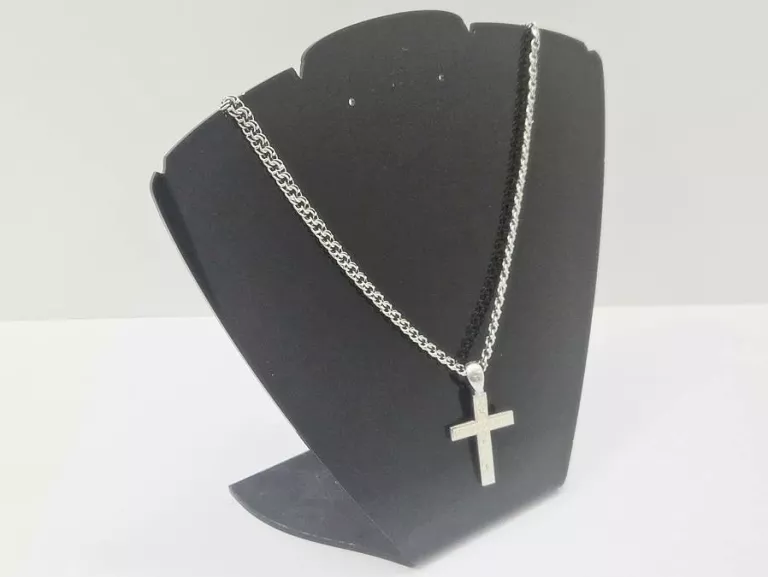 srebrny-lancuszek-z-krzyzykiem-2772g-p925-dl50cm-grabiszynska-30-wroclaw