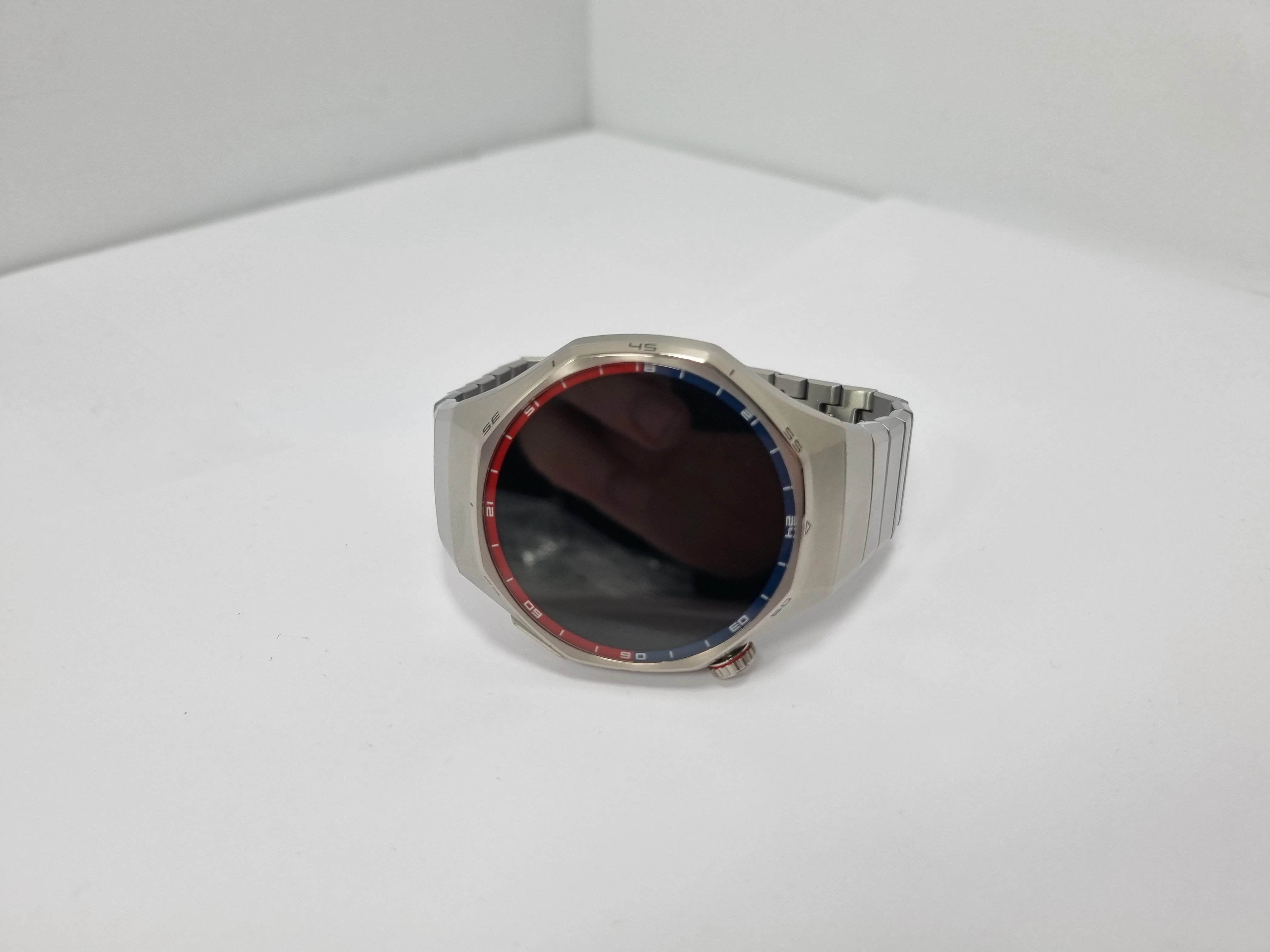 huawei-watch-gt-6-pro-srebrny-46mm-ladowarka-model-249460-2046675