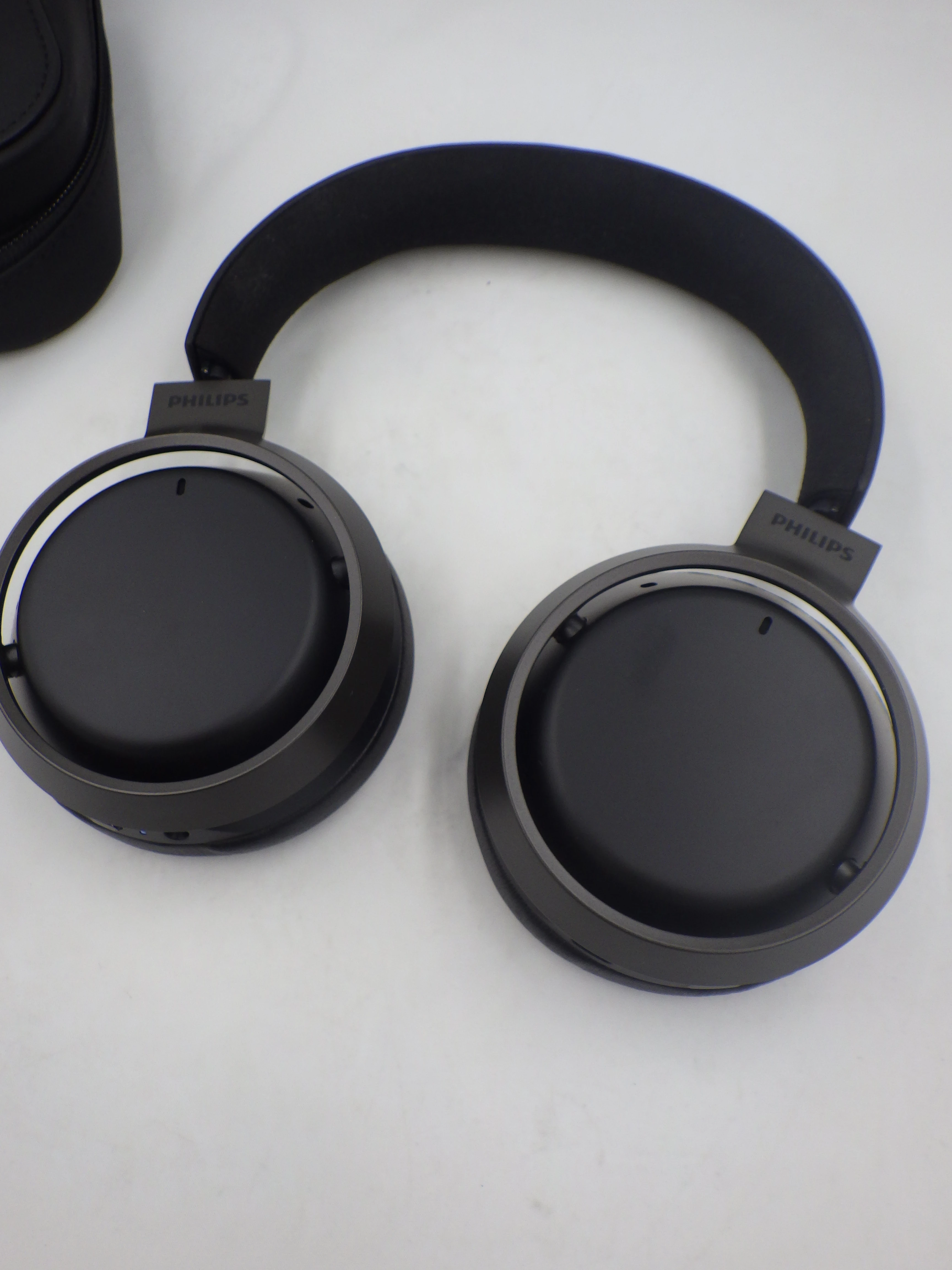 sluchawki-bezprzewodowe-nauszne-mikrofon-philips-fidelio-l3-hi-res-audio-transmisja-sygnalu-203713-217785