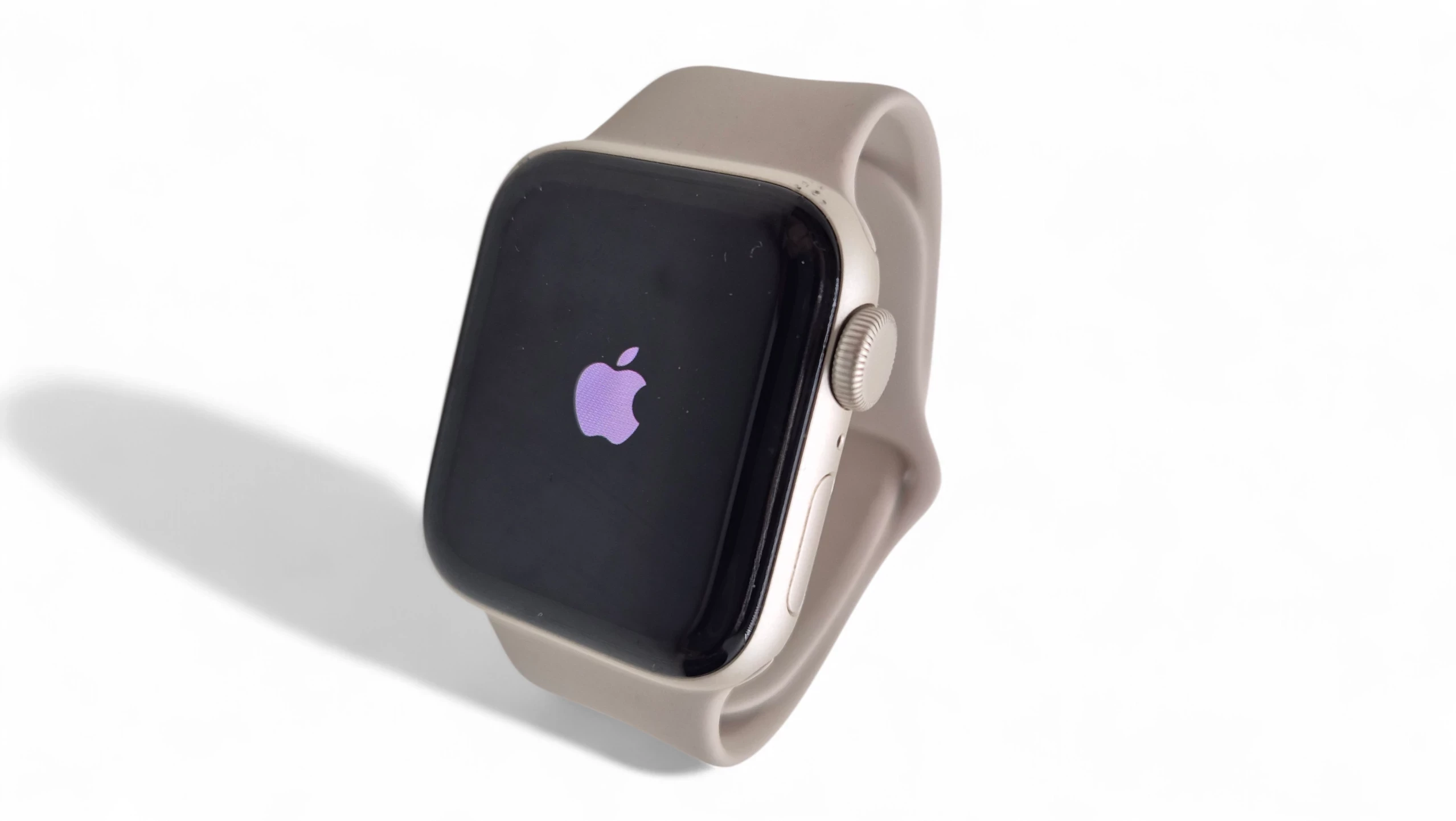 apple-watch-se-2gen-gps-40mm-starlight-ksiezycowa-poswiata-kromera-6-wroclaw