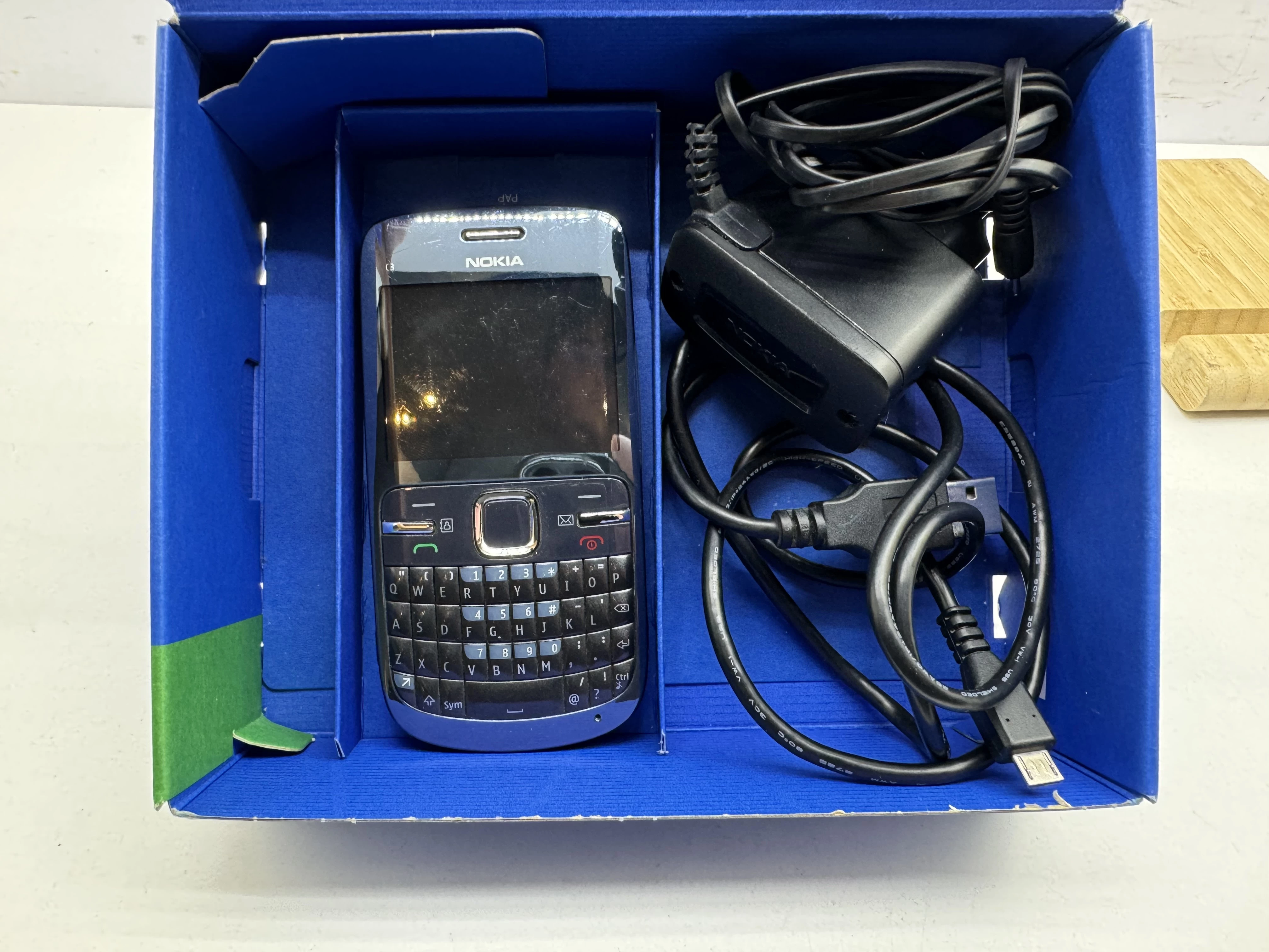 telefon-nokia-c3-komplet-typ-202685-212933