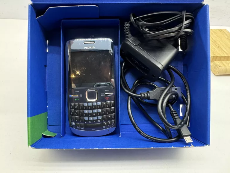 telefon-nokia-c3-komplet-typ-202685-212933