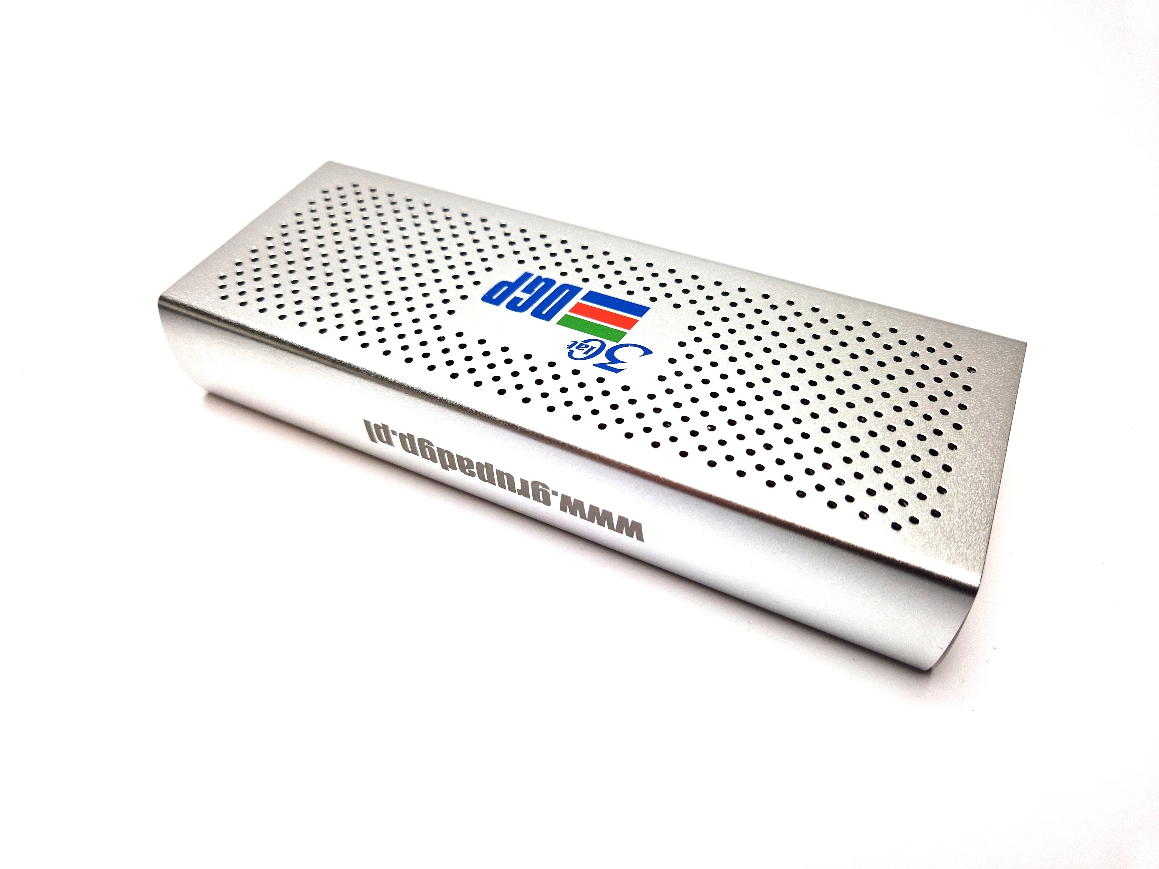 glosnik-i-powerbank-w-jednym-dgp-ace-moc-1