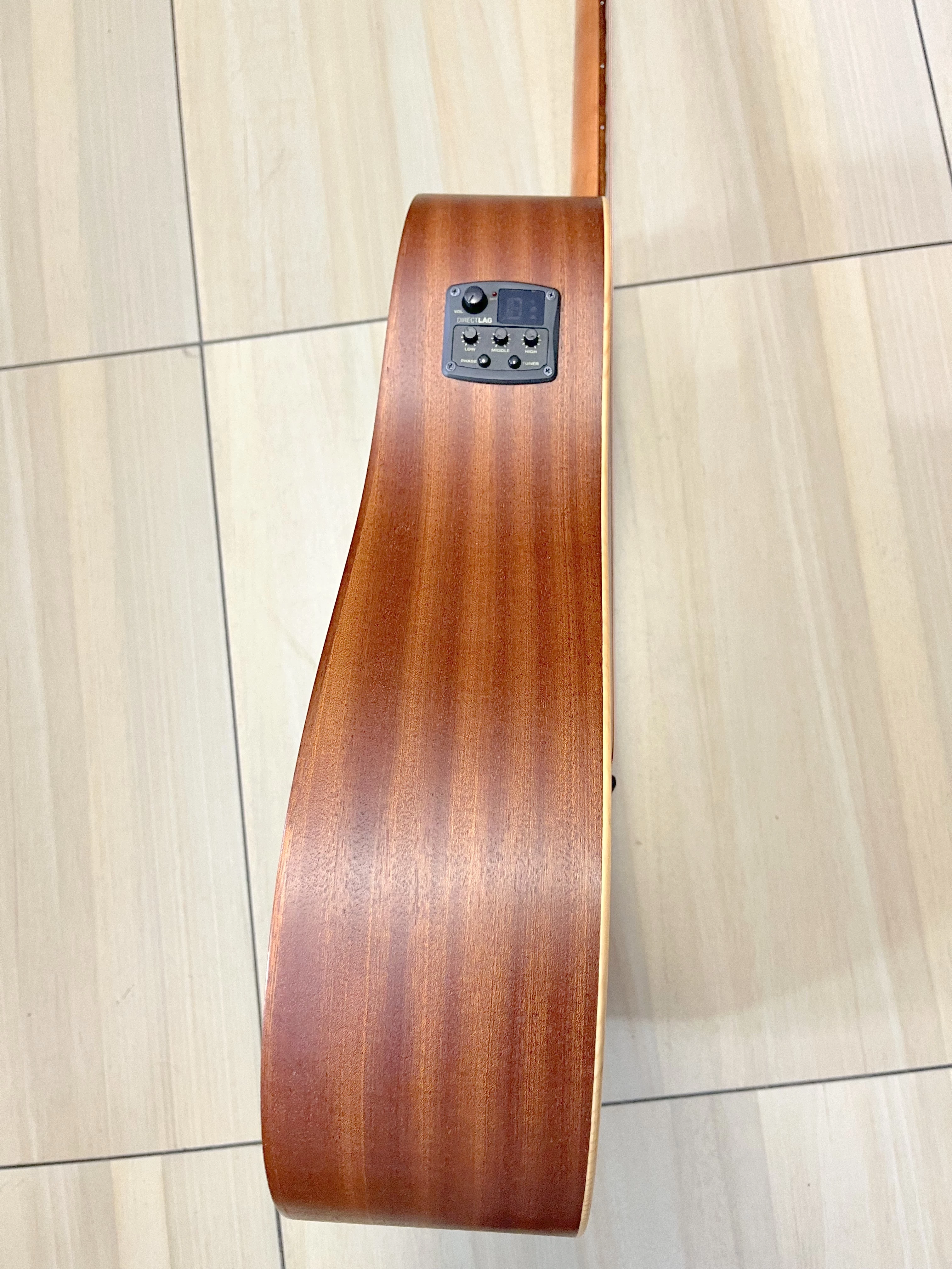 gitara-elektryczno-akustyczna-lag-tramontane-t70dce-product-id-9fff8288-9a41-46cf-9cb0-3e1ac1c924ca