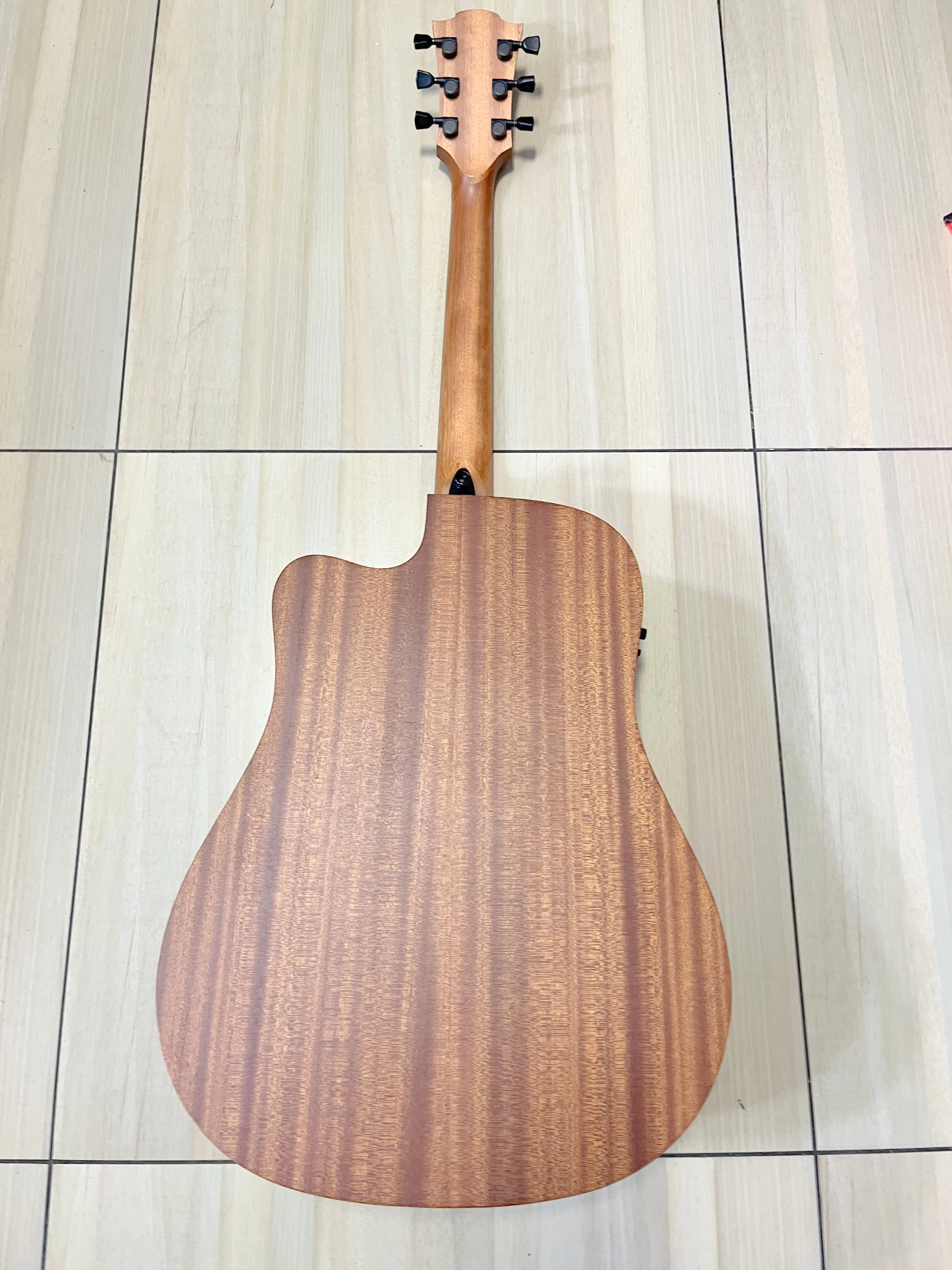 gitara-elektryczno-akustyczna-lag-tramontane-t70dce-model-t70dce-nat