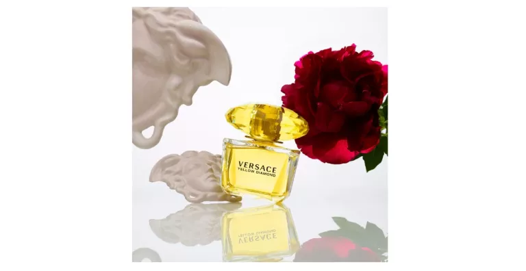 versace-yellow-diamond-eau-de-toilette-90ml-ean-gtin-8011003806140