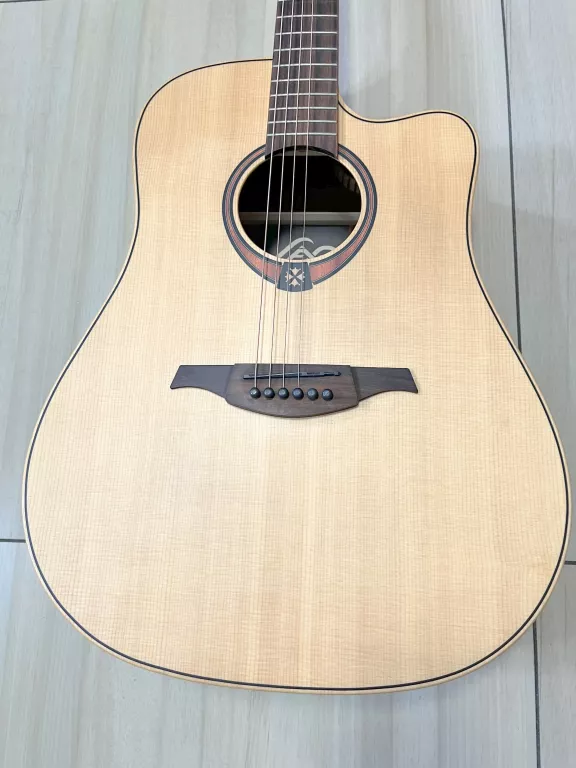 gitara-elektryczno-akustyczna-lag-tramontane-t70dce-stan-11323-2