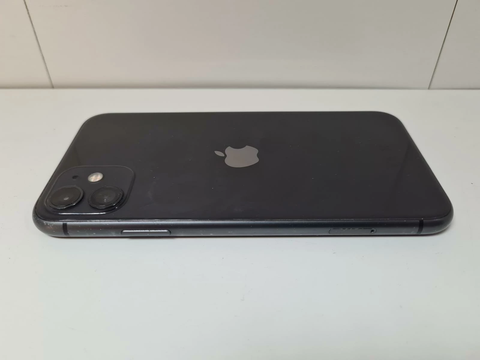 telefon-iphone-11-64gb-kod-producenta-mhda3pma