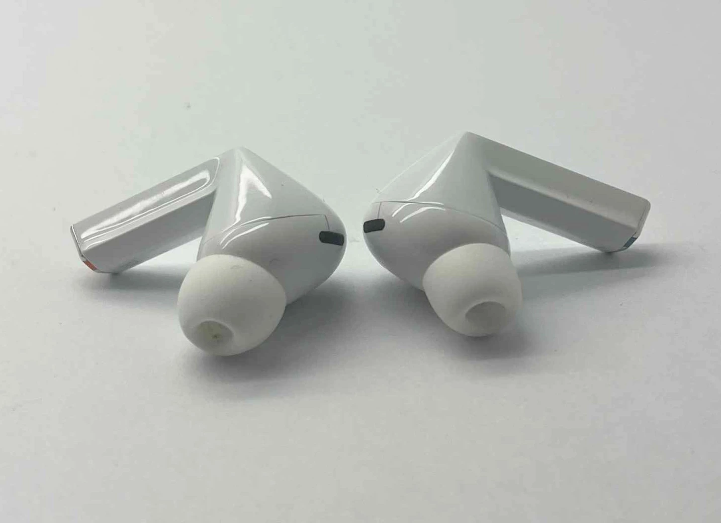 sluchawki-samsung-buds-3-pro-stan-11323-2