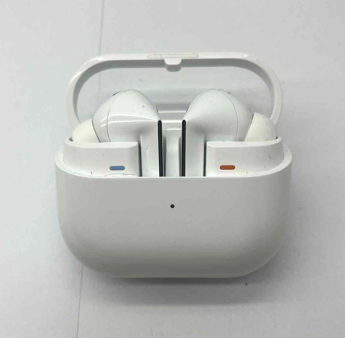 sluchawki-samsung-buds-3-pro-al-legionow-5030-lomza