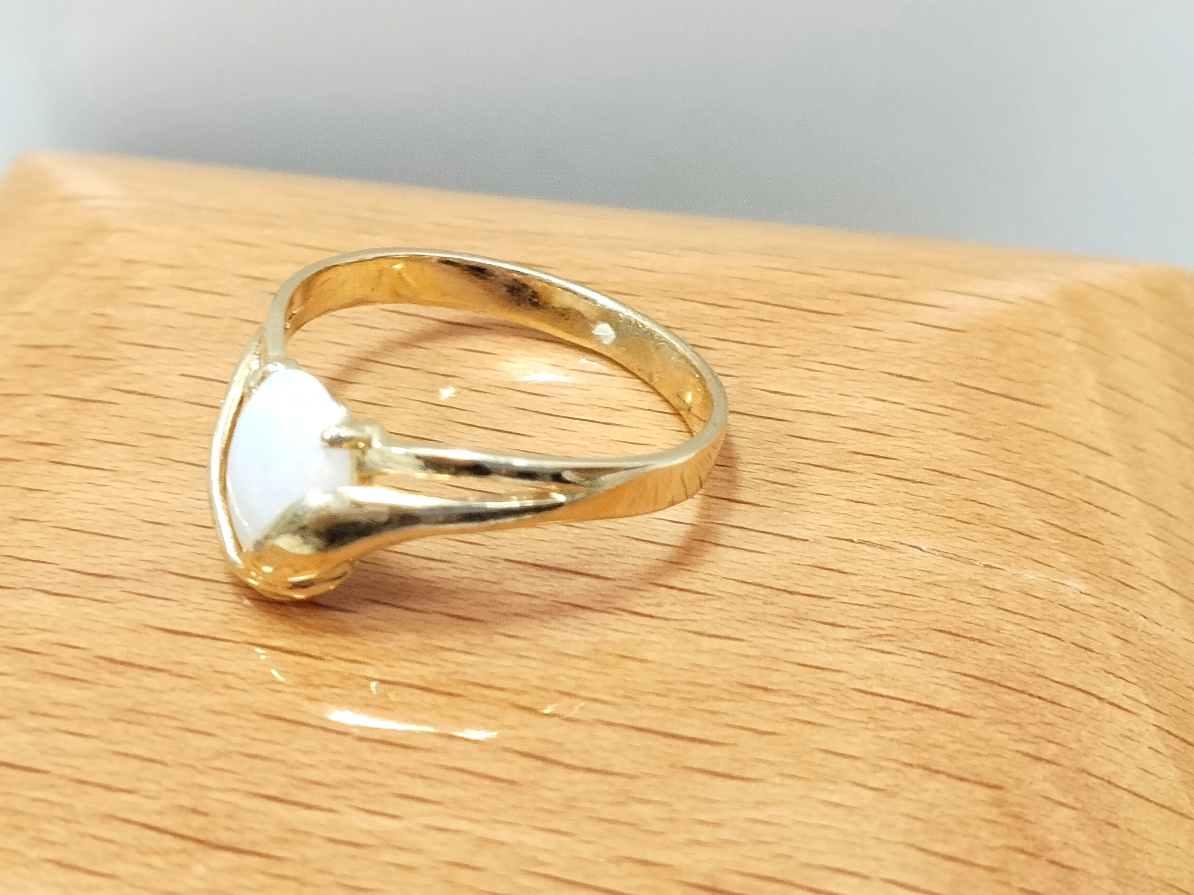 zloty-pierscionek-kamien-585-199g-r14-waga-199