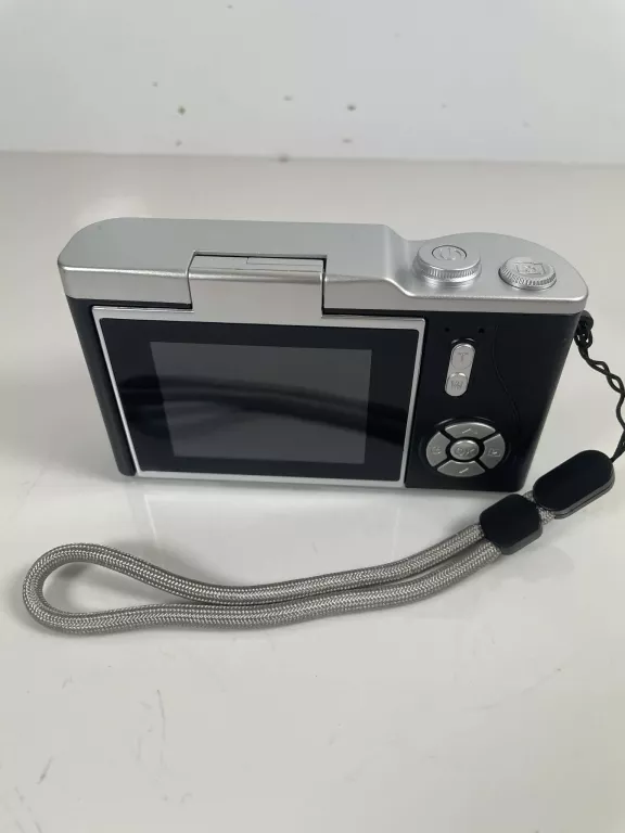 lk007-aparat-cyfrowy-z-klapka-stan-11323-2