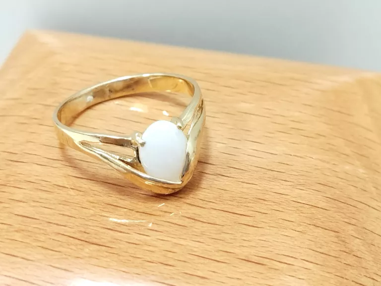 zloty-pierscionek-kamien-585-199g-r14-rozmiarsrednica-wew-mm-372-14