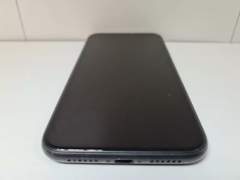 telefon-iphone-11-64gb-ean-gtin-194252097250