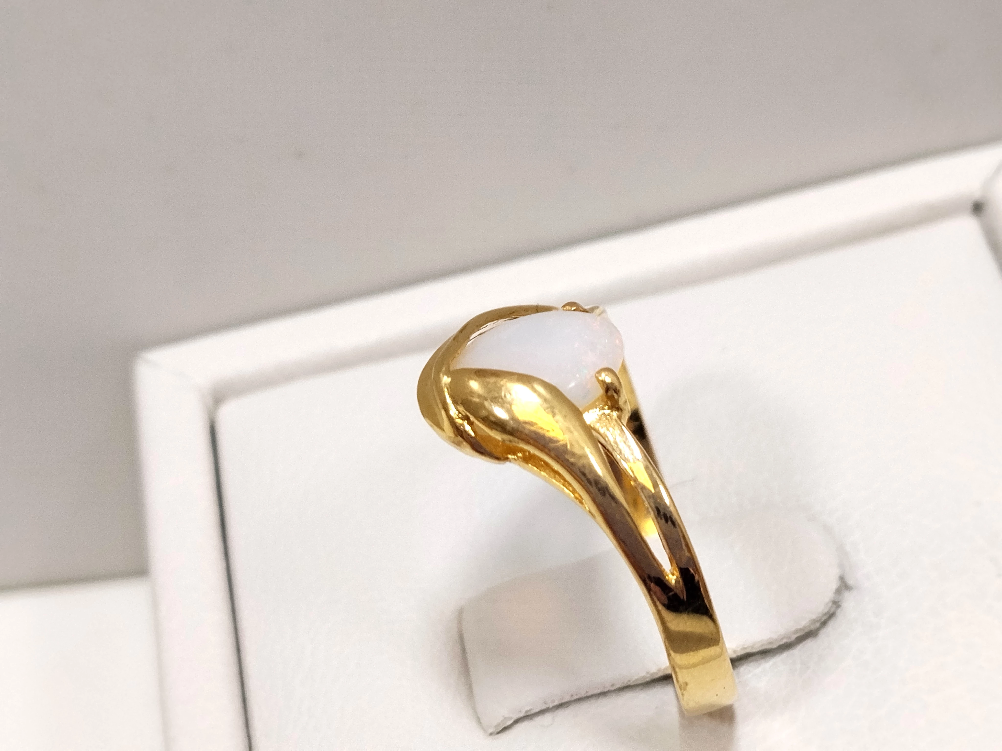 zloty-pierscionek-kamien-585-199g-r14-motyw-129129-1924399