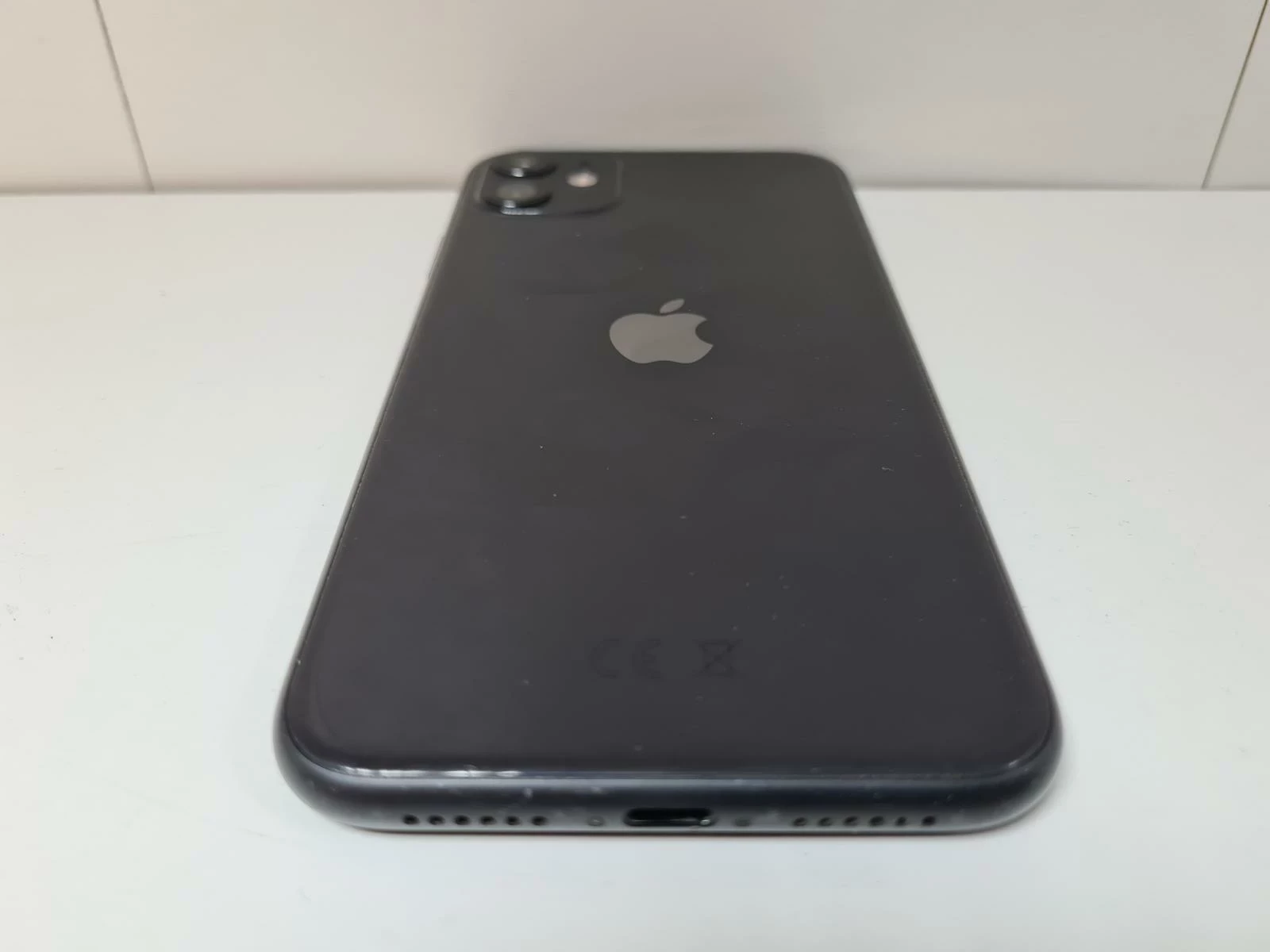 telefon-iphone-11-64gb-stan-11323-2