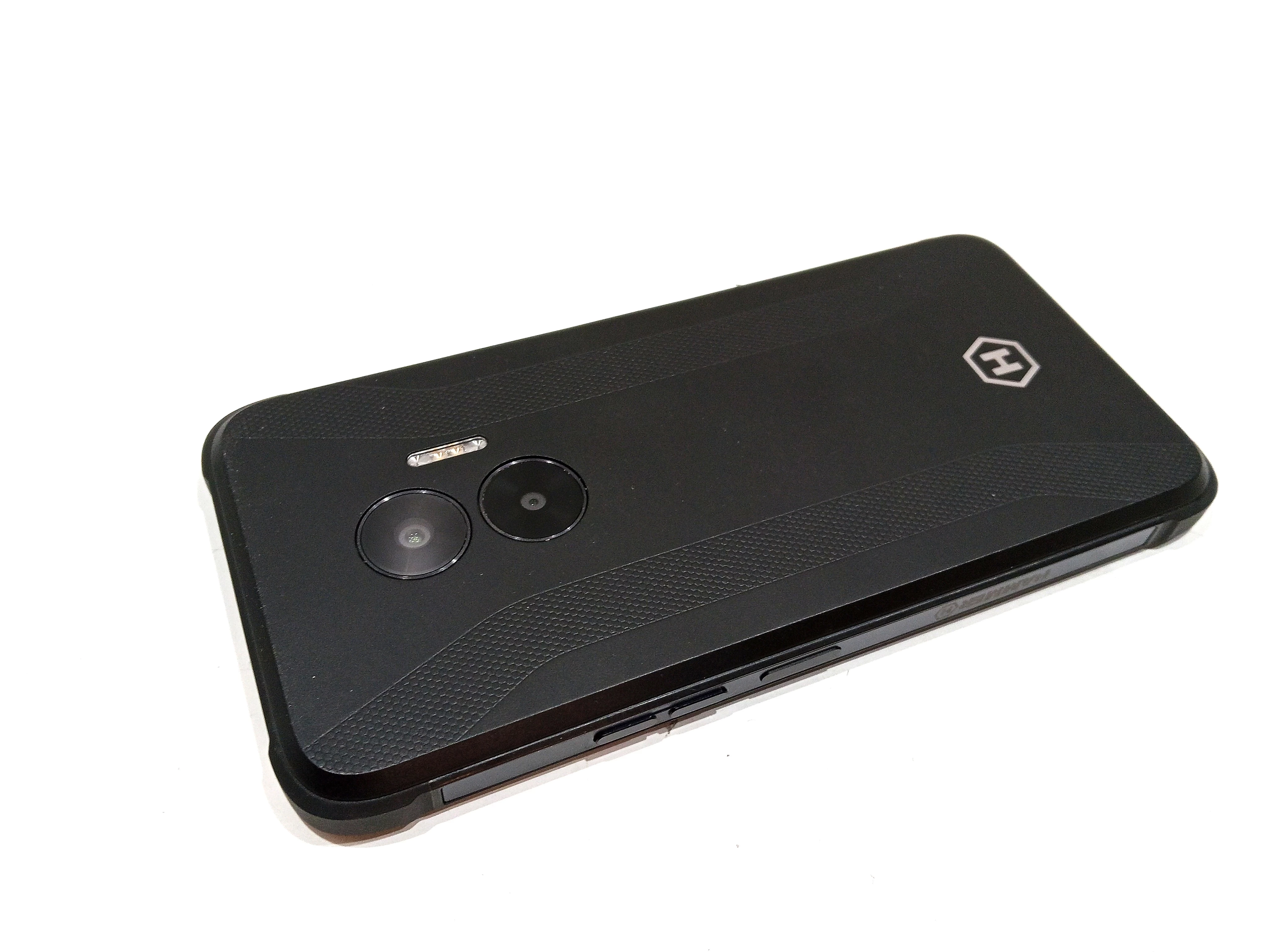 telefon-hammer-blade-v-5g-konto-google-ean-gtin-5902983625117