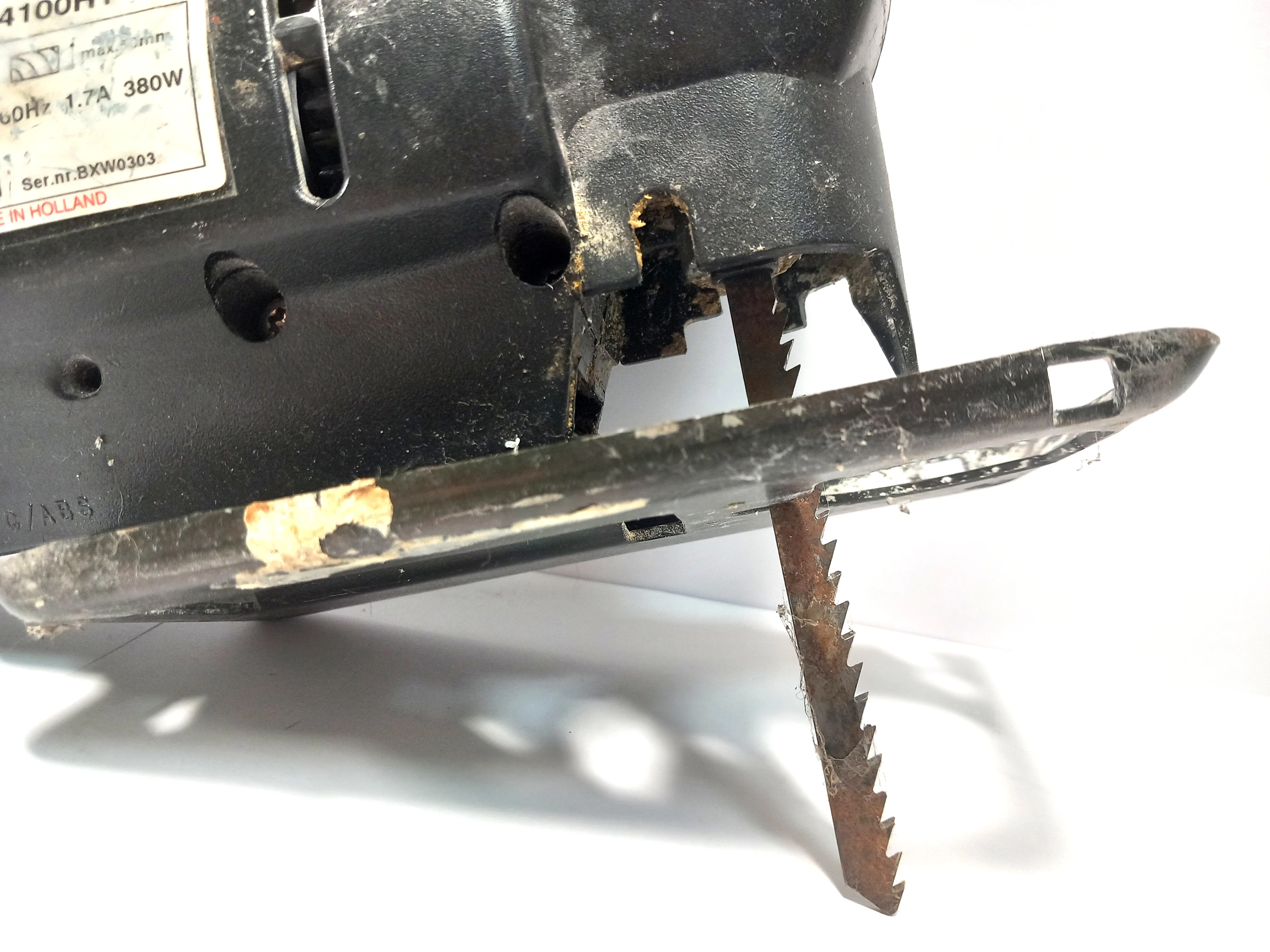 wyrzynarka-skil-4100h1-380w-mocowanie-brzeszczotu-205041-222245