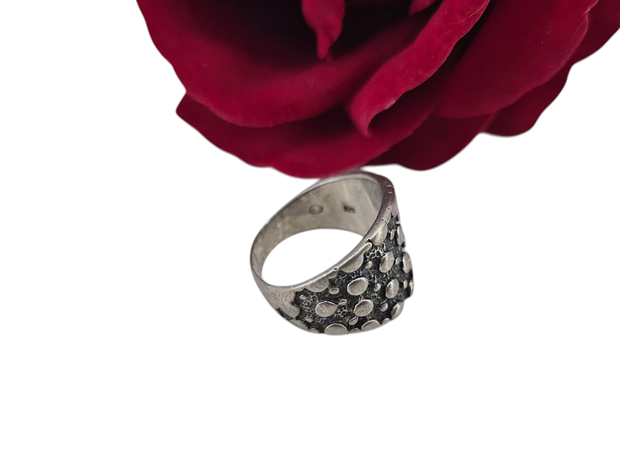 wyjatkowy-srebrny-pierscionek-454g-925-kamien-17088-524288