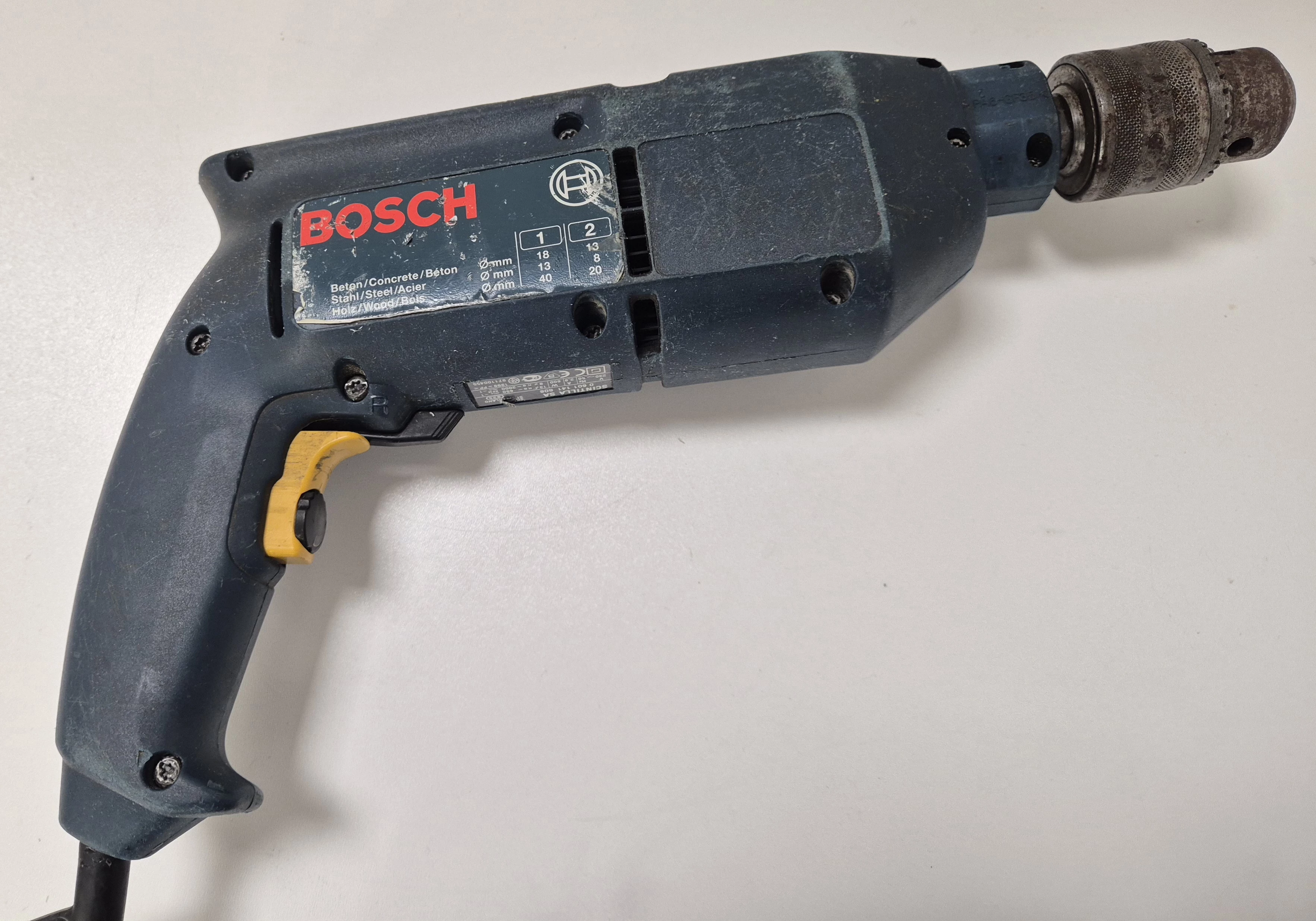 bosch-gsb-18-2re-600w-zestaw-marka-248811-950093