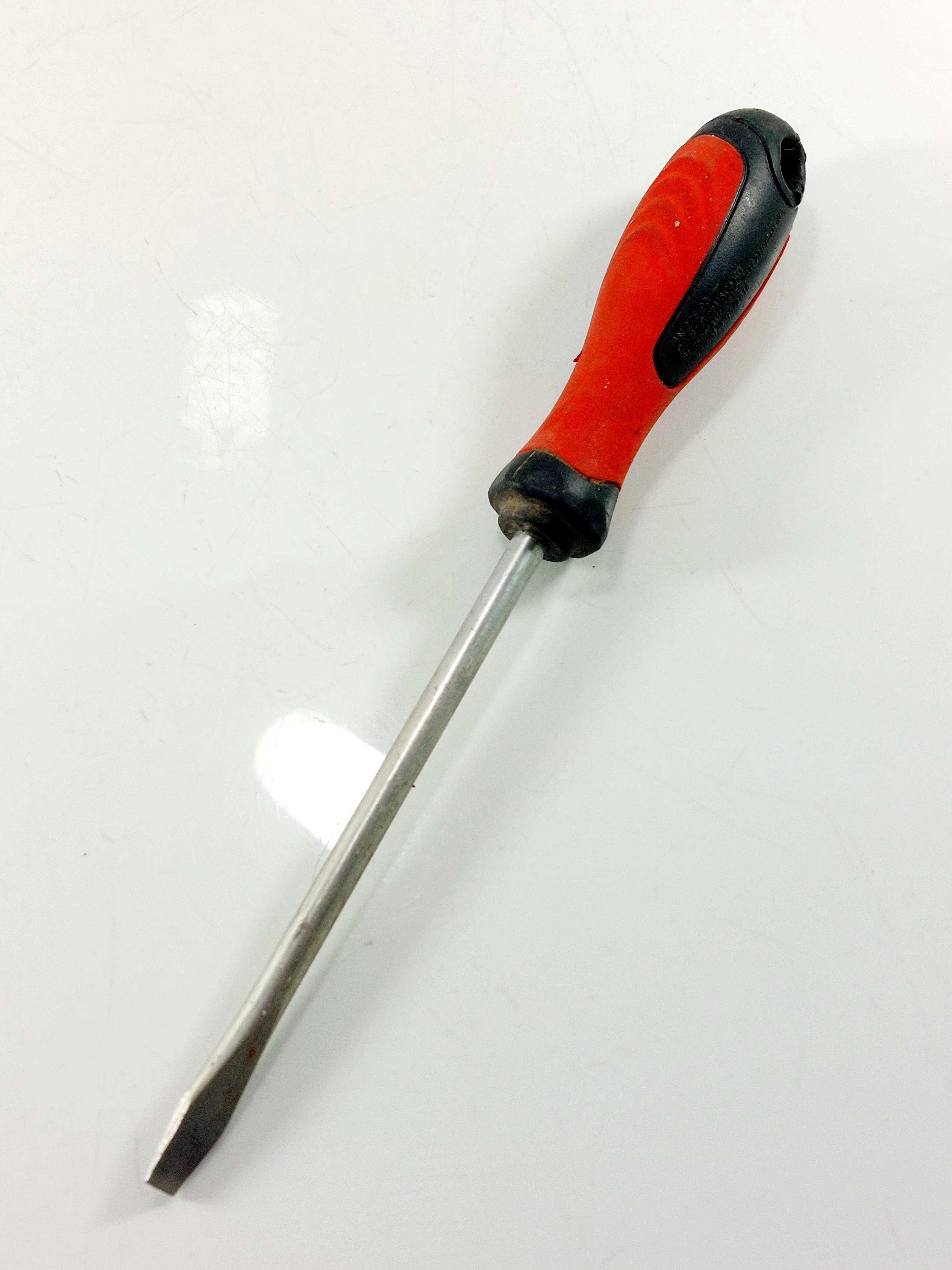 srubokret-pla-ski-czerwony-ean-gtin-4304493772267