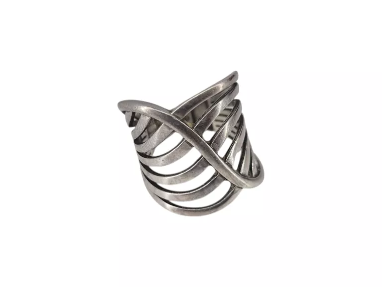wyjatkowy-srebrny-pierscionek-667g-925-rodzaj-2205-2