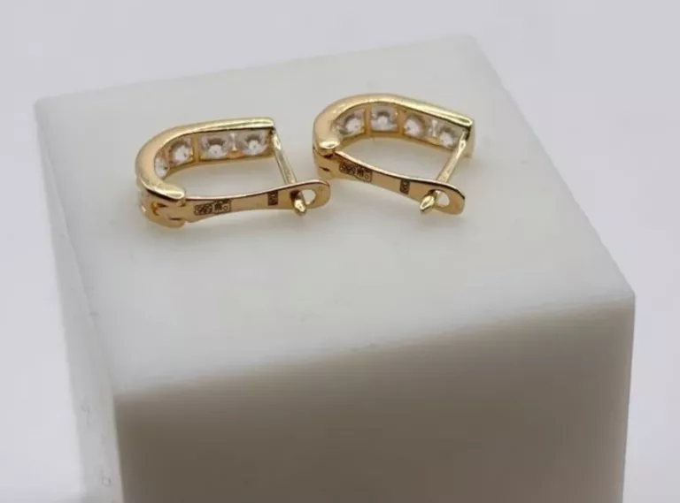 zlote-kolczyki-z-kamyczkami-pr-585-08-g-material-15835-2