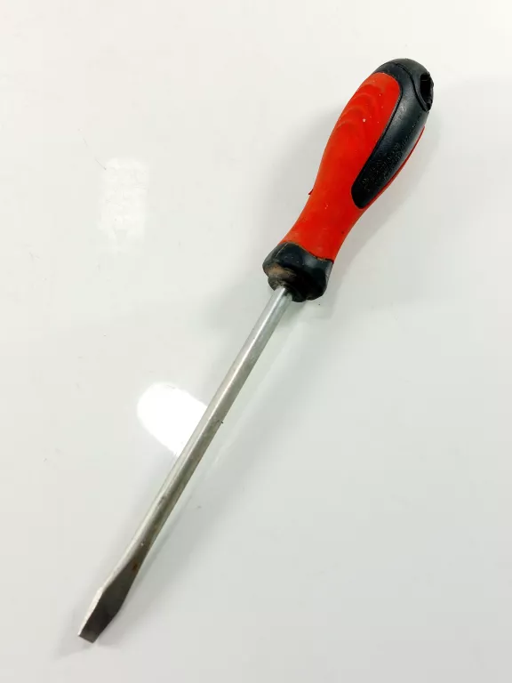 srubokret-pla-ski-czerwony-ean-gtin-4304493772267