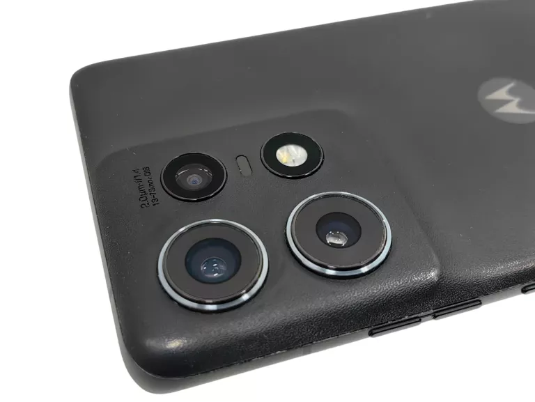 motorola-edge-50-pro-12512gb-5g-670-144hz-czarny-przekatna-ekranu-667