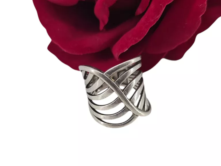 wyjatkowy-srebrny-pierscionek-667g-925-pilsudskiego-8-konskie-unico