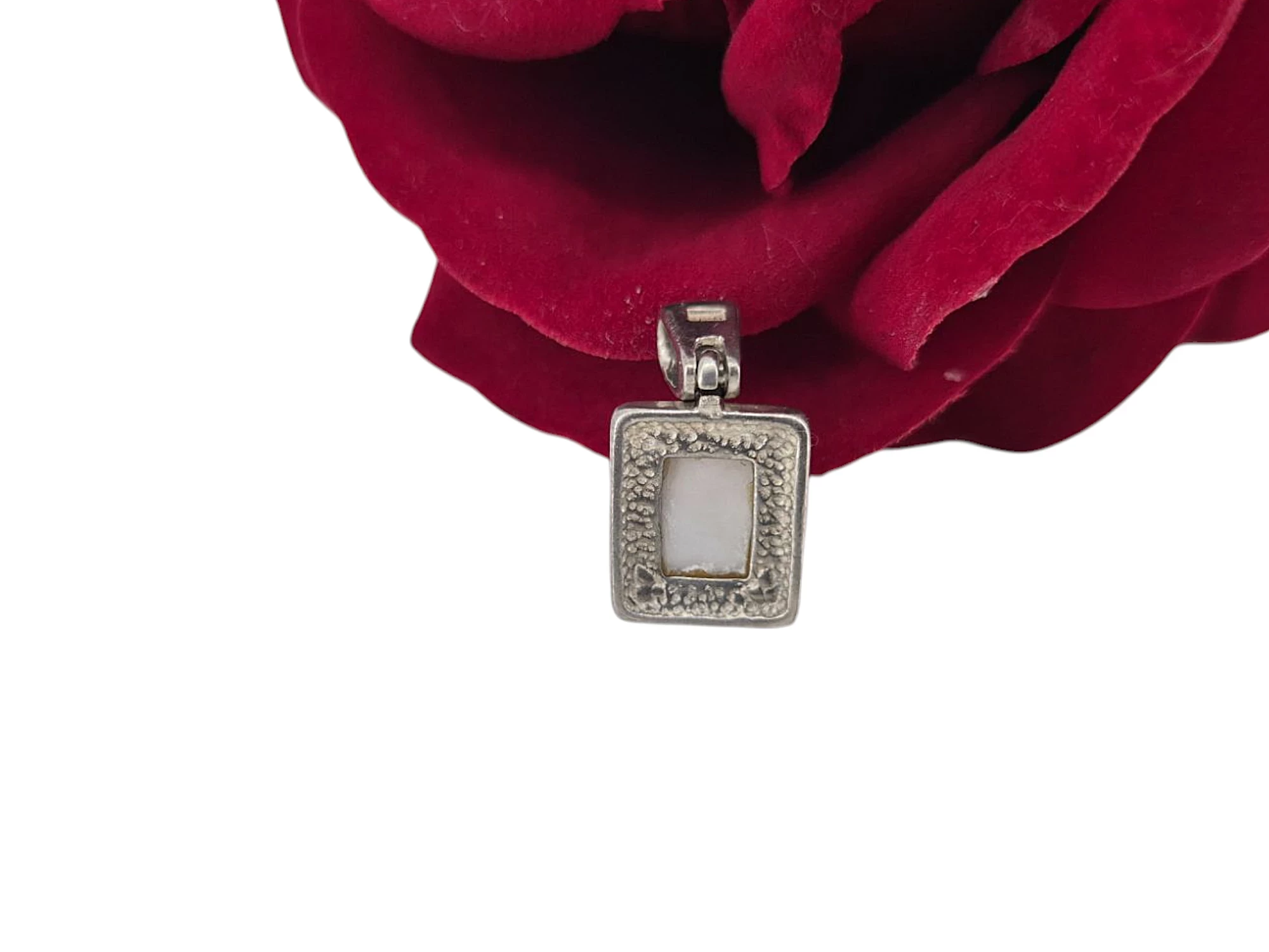 wyjatkowa-srebrna-zawieszka-z-kamieniem-230g-925-kamien-17088-1778559