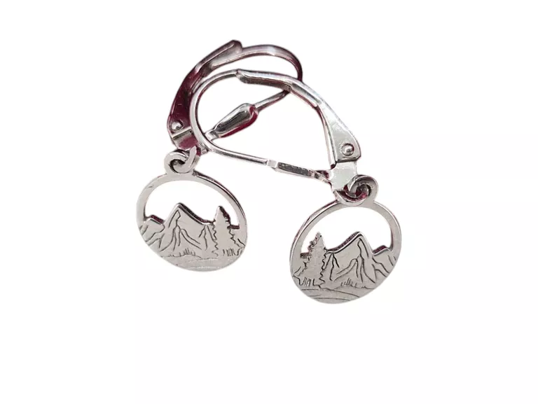 delikatne-srebrne-kolczyki-164g-925-pilsudskiego-8-konskie-unico