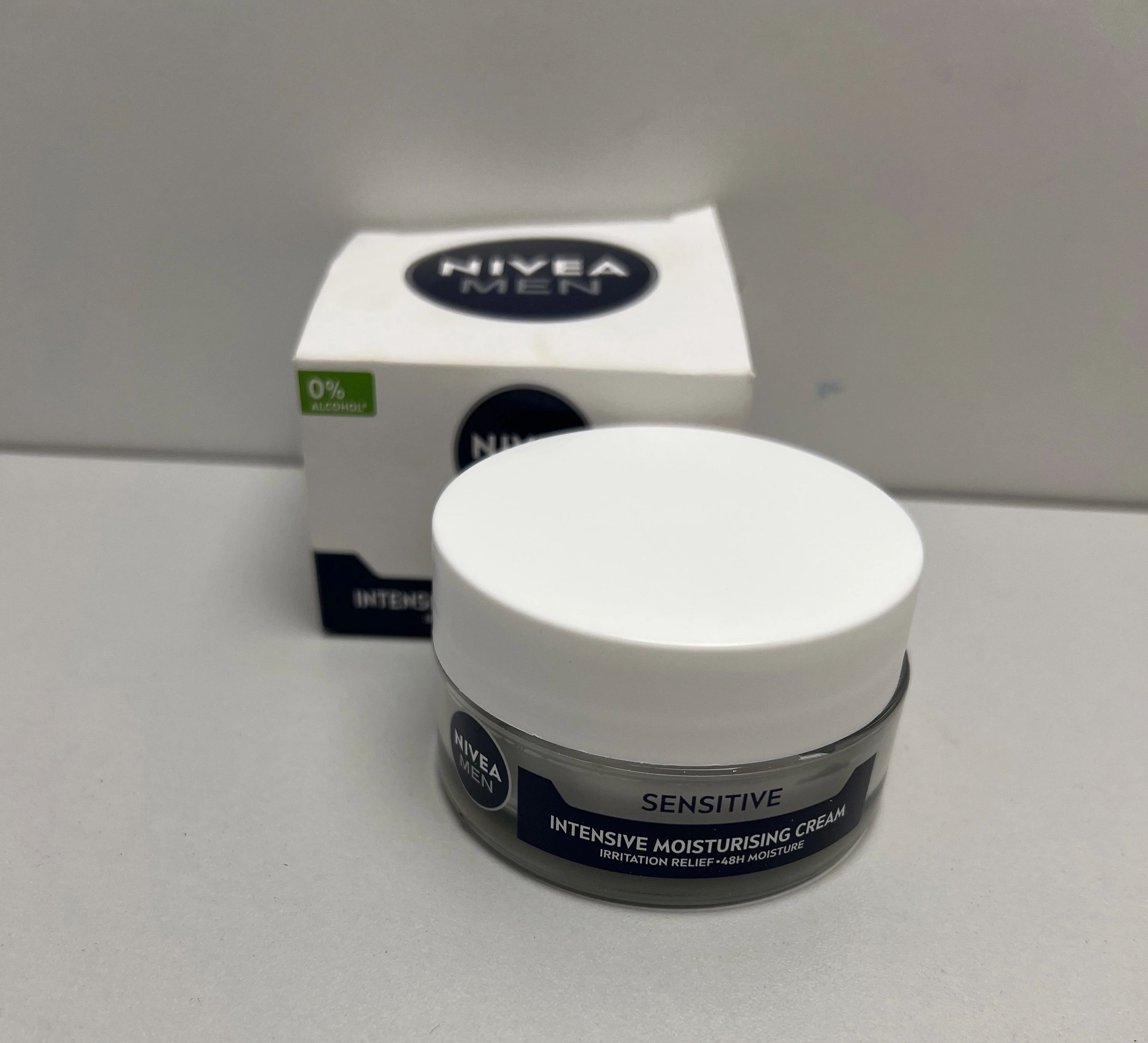 nivea-men-sensitive-lagodzacy-krem-nawilzajacy-przeciw-podraznieniom-50-ml-ean-gtin-5900017074726